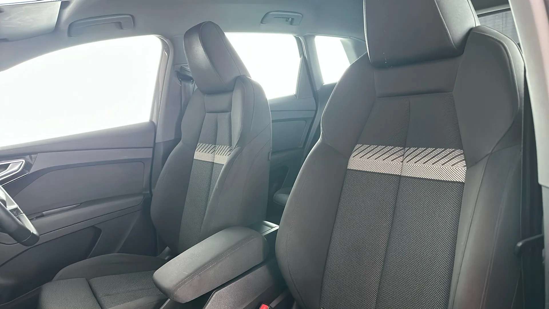2023 AUDI Q4 2023 AUDI Q4
