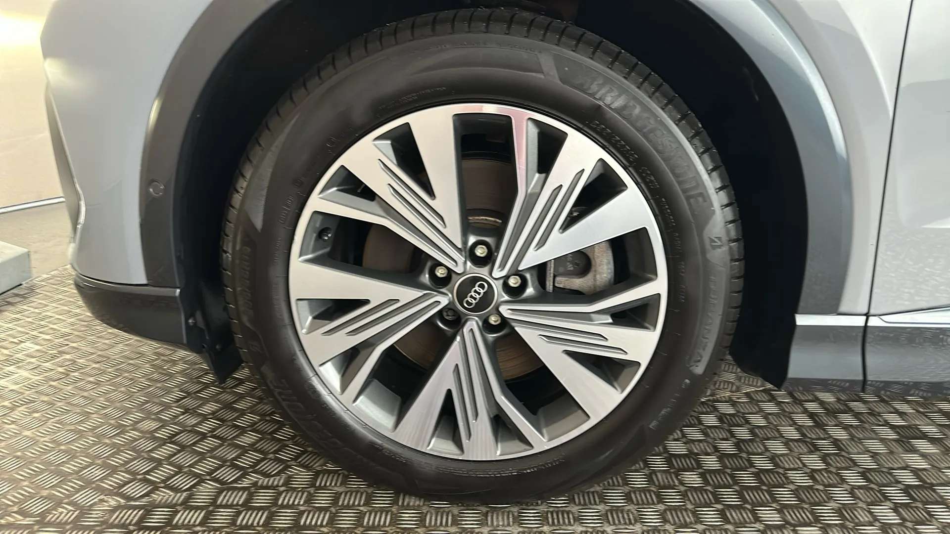 2023 AUDI Q4 2023 AUDI Q4