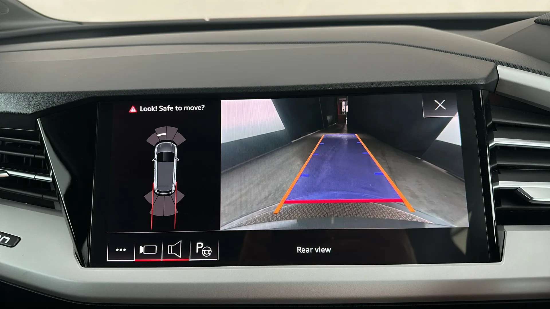 2023 AUDI Q4 2023 AUDI Q4