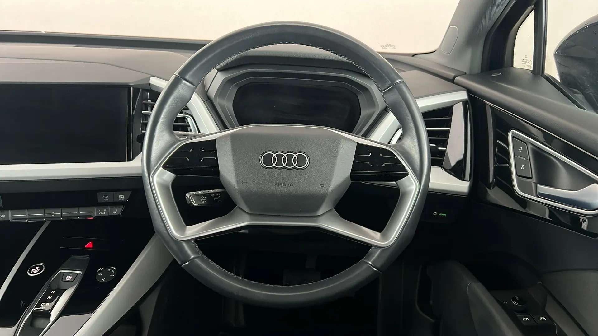 2022 AUDI Q4 2022 AUDI Q4