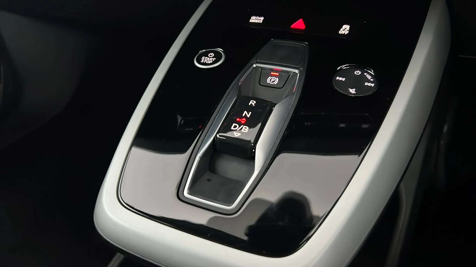 2022 AUDI Q4 2022 AUDI Q4