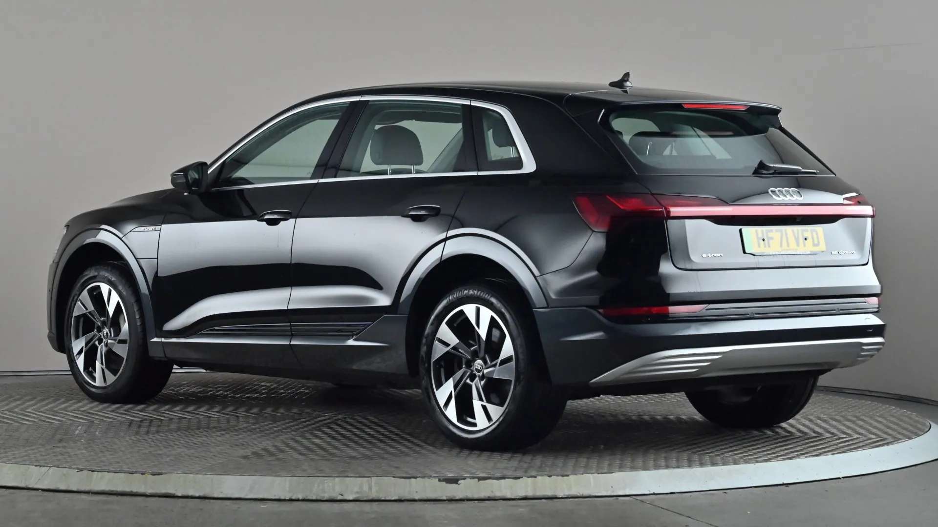 2021 AUDI E-TRON 2021 AUDI E-TRON