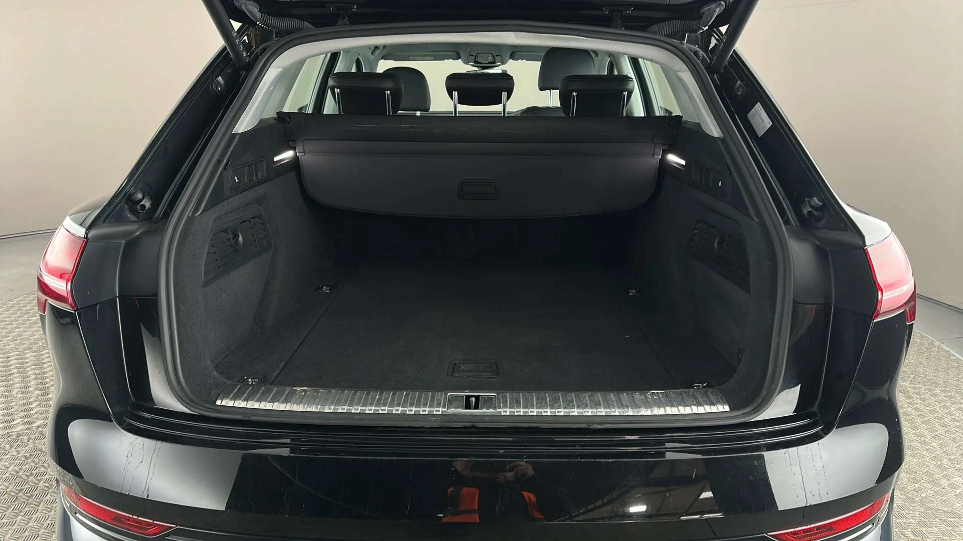 2021 AUDI E-TRON 2021 AUDI E-TRON