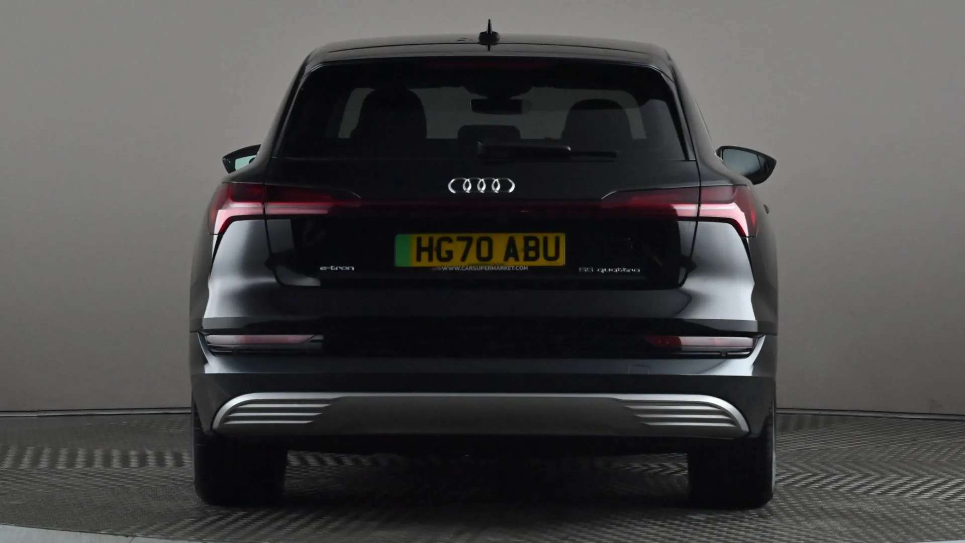 2021 AUDI E-TRON 2021 AUDI E-TRON