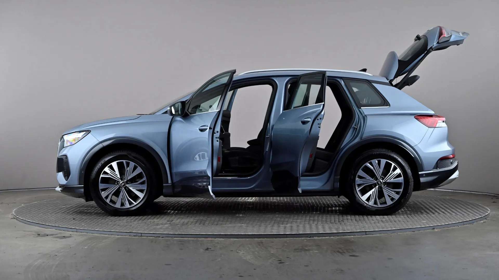 2022 AUDI Q4 2022 AUDI Q4