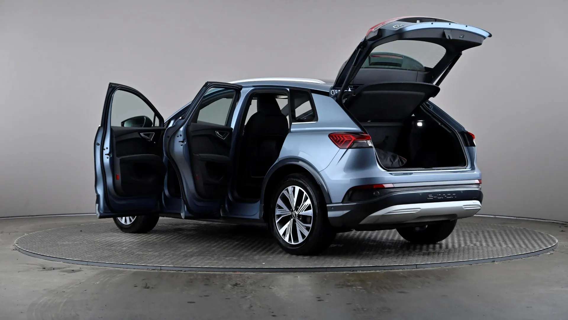 2022 AUDI Q4 2022 AUDI Q4