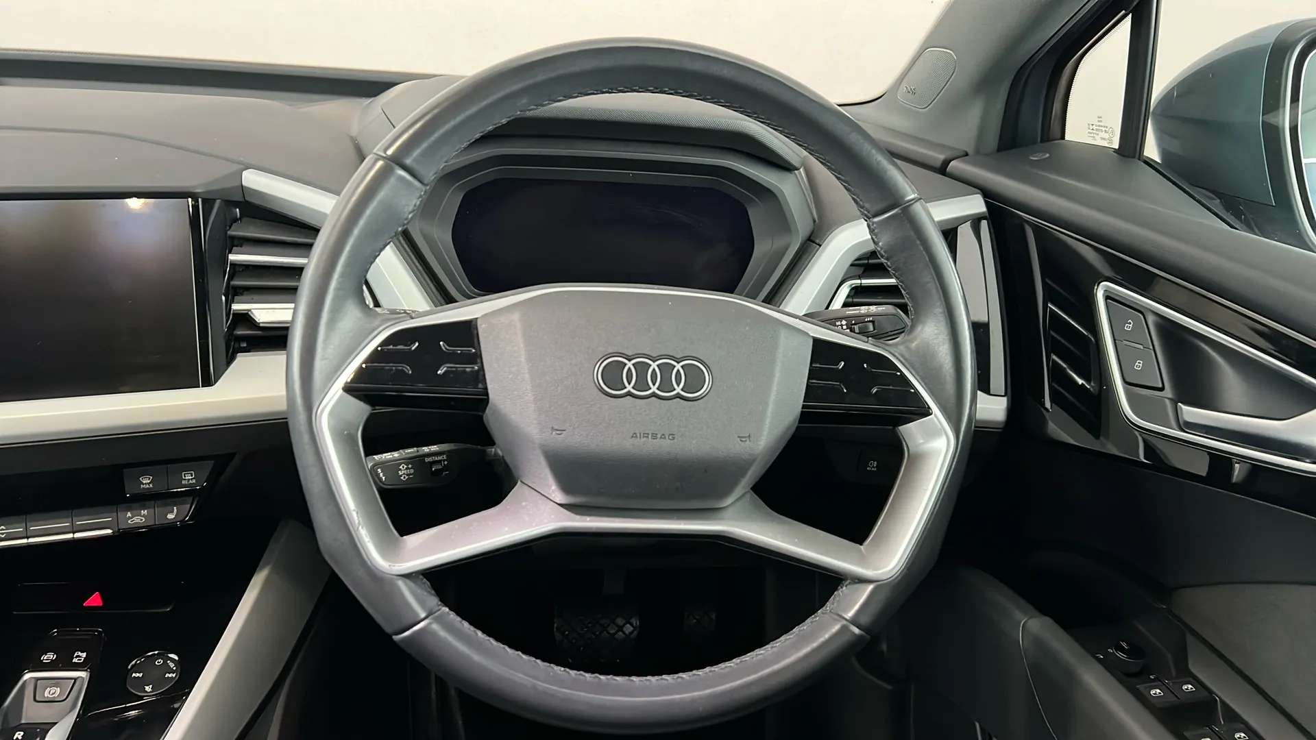 2022 AUDI Q4 2022 AUDI Q4