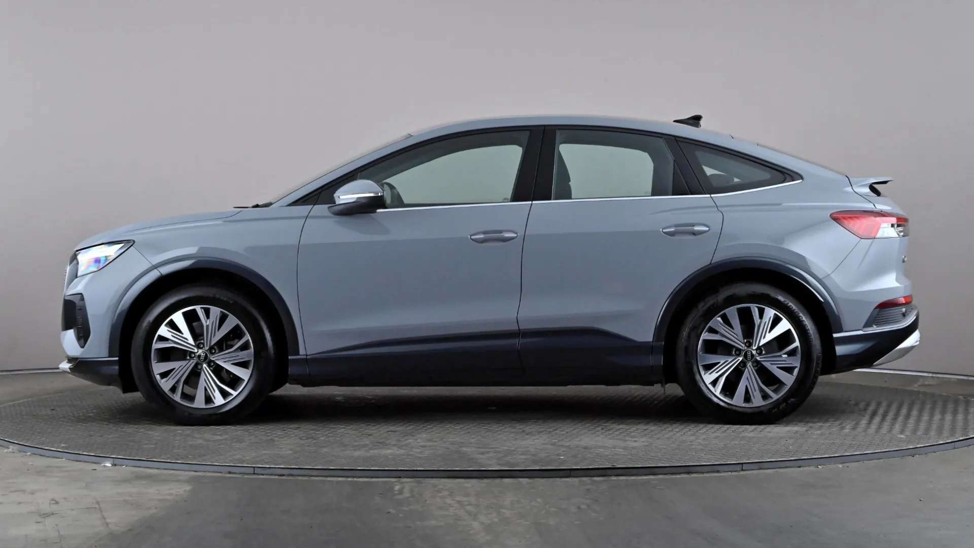 A 2022 AUDI Q4 150kW 40 82kWh Sport Auto A 2022 AUDI Q4 150kW 40 82kWh Sport Auto