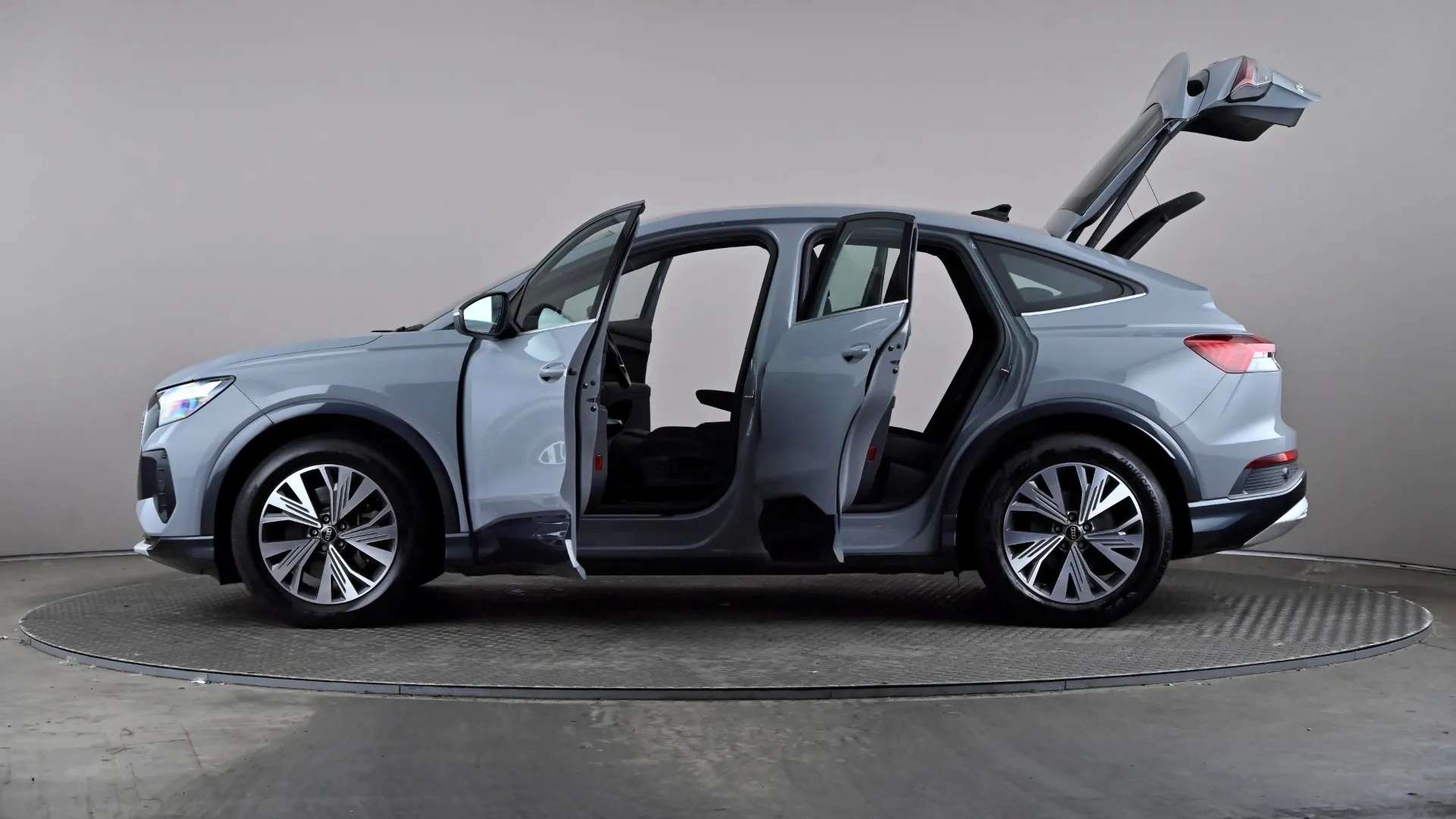 2022 AUDI Q4 2022 AUDI Q4