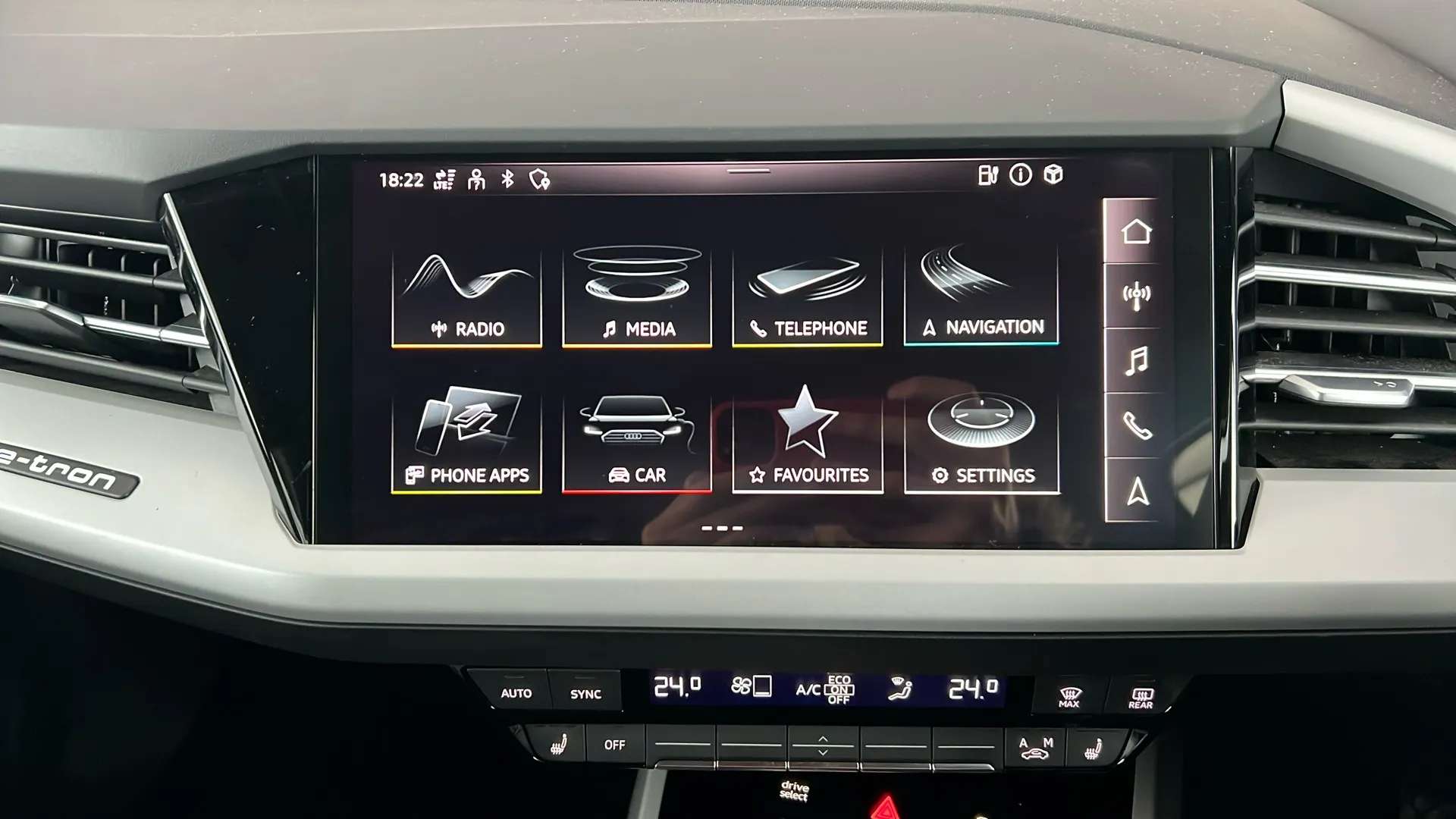 2022 AUDI Q4 2022 AUDI Q4