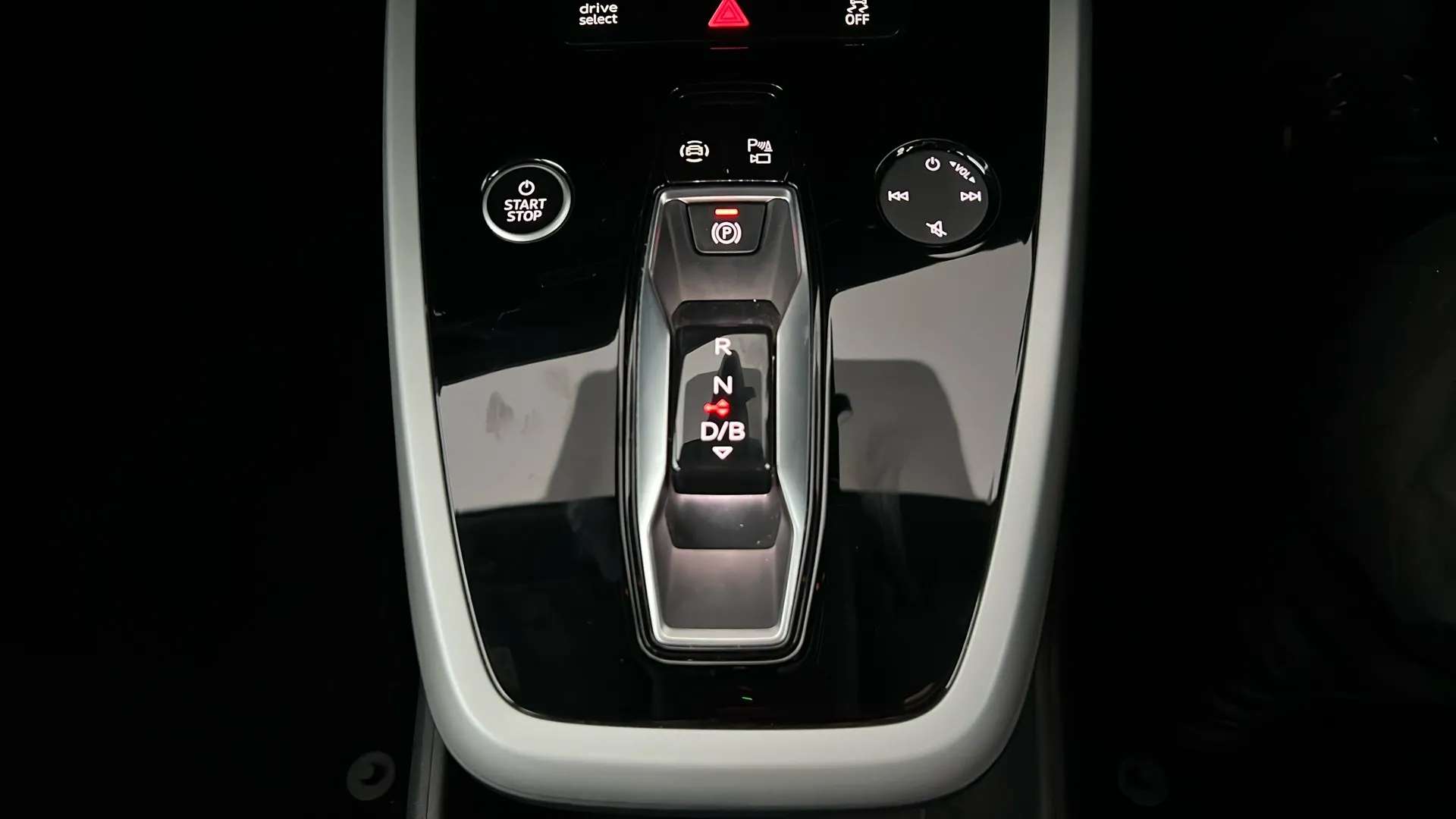 2022 AUDI Q4 2022 AUDI Q4