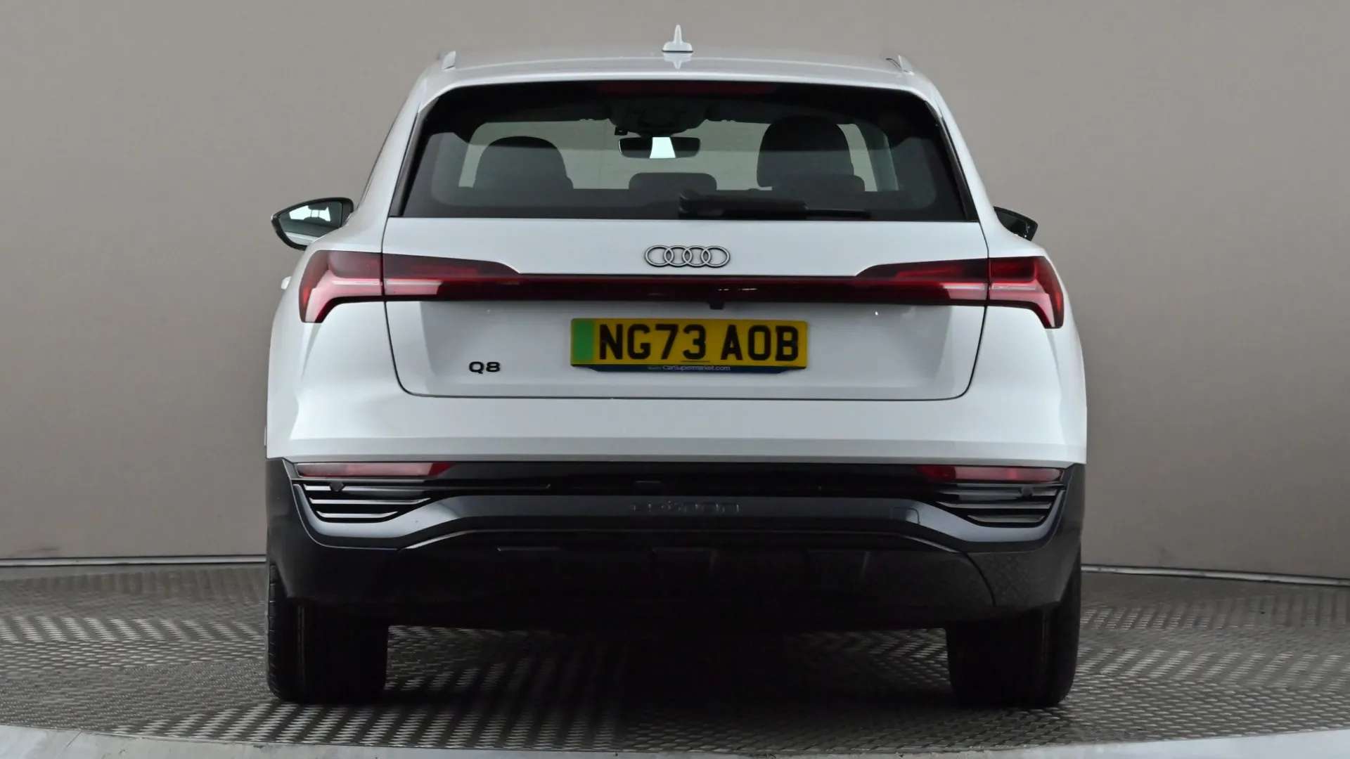 2023 AUDI Q8 2023 AUDI Q8