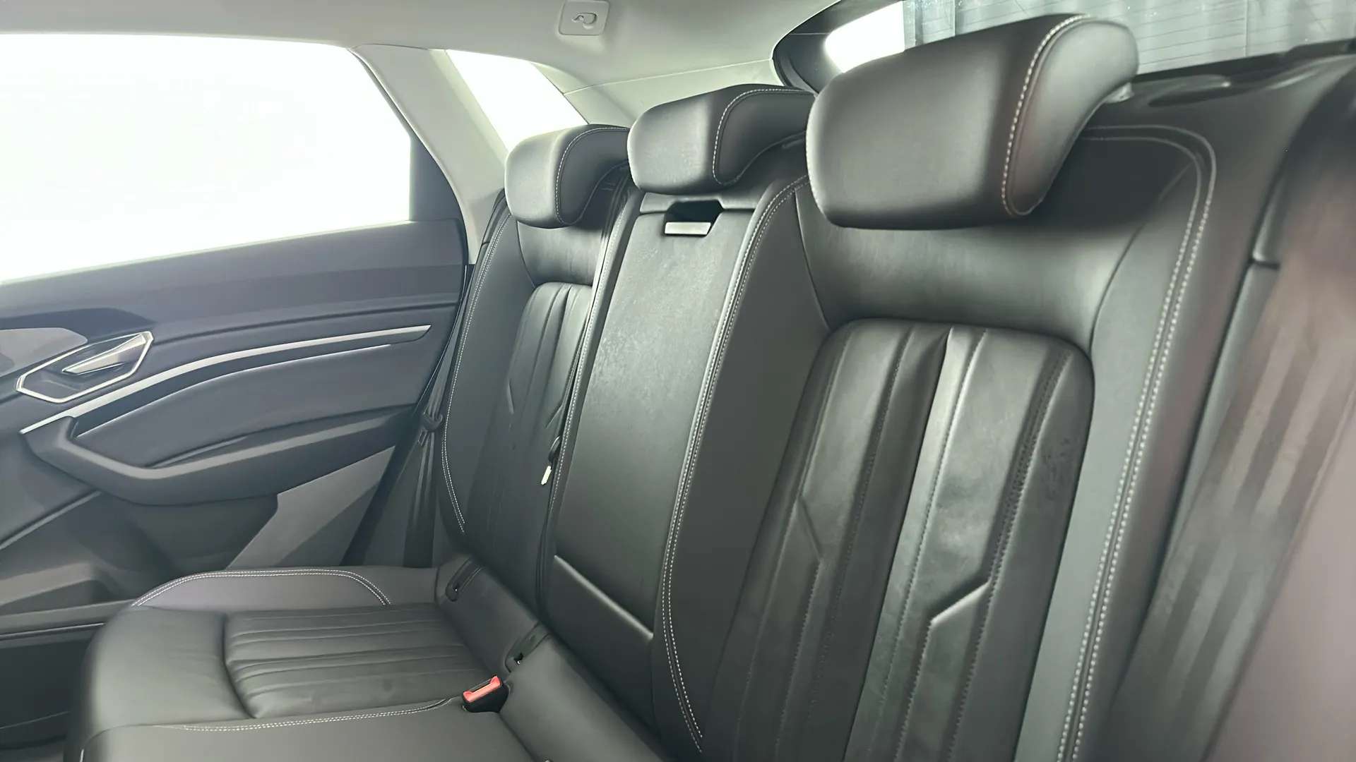 2023 AUDI Q8 2023 AUDI Q8