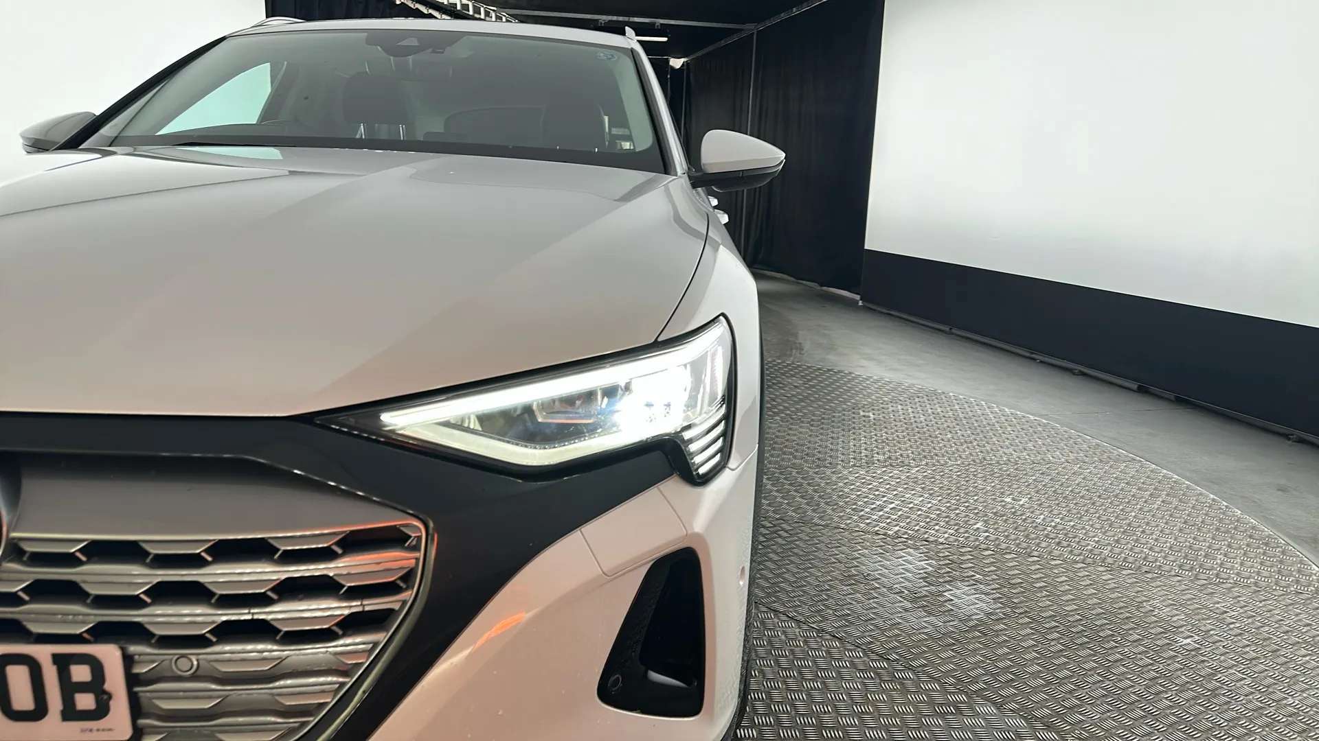 2023 AUDI Q8 2023 AUDI Q8