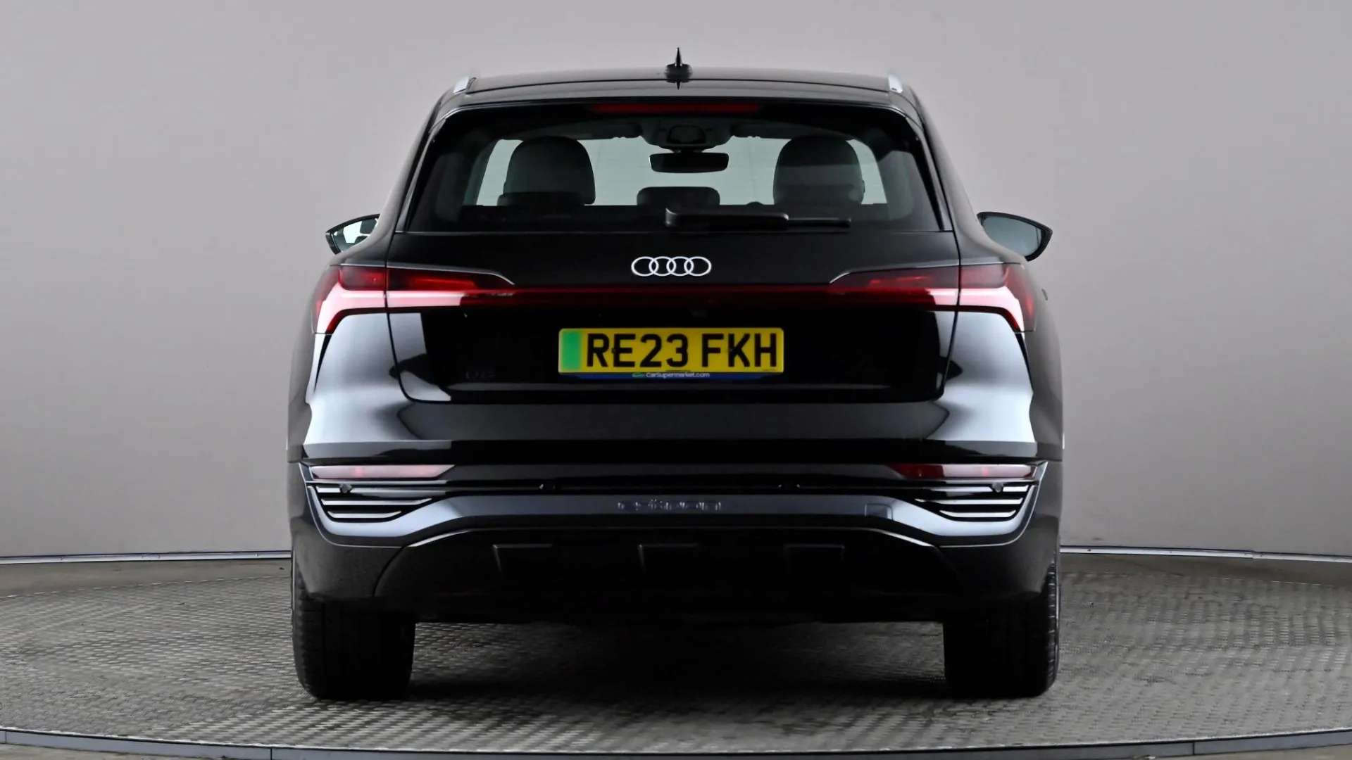 2023 AUDI Q8 2023 AUDI Q8