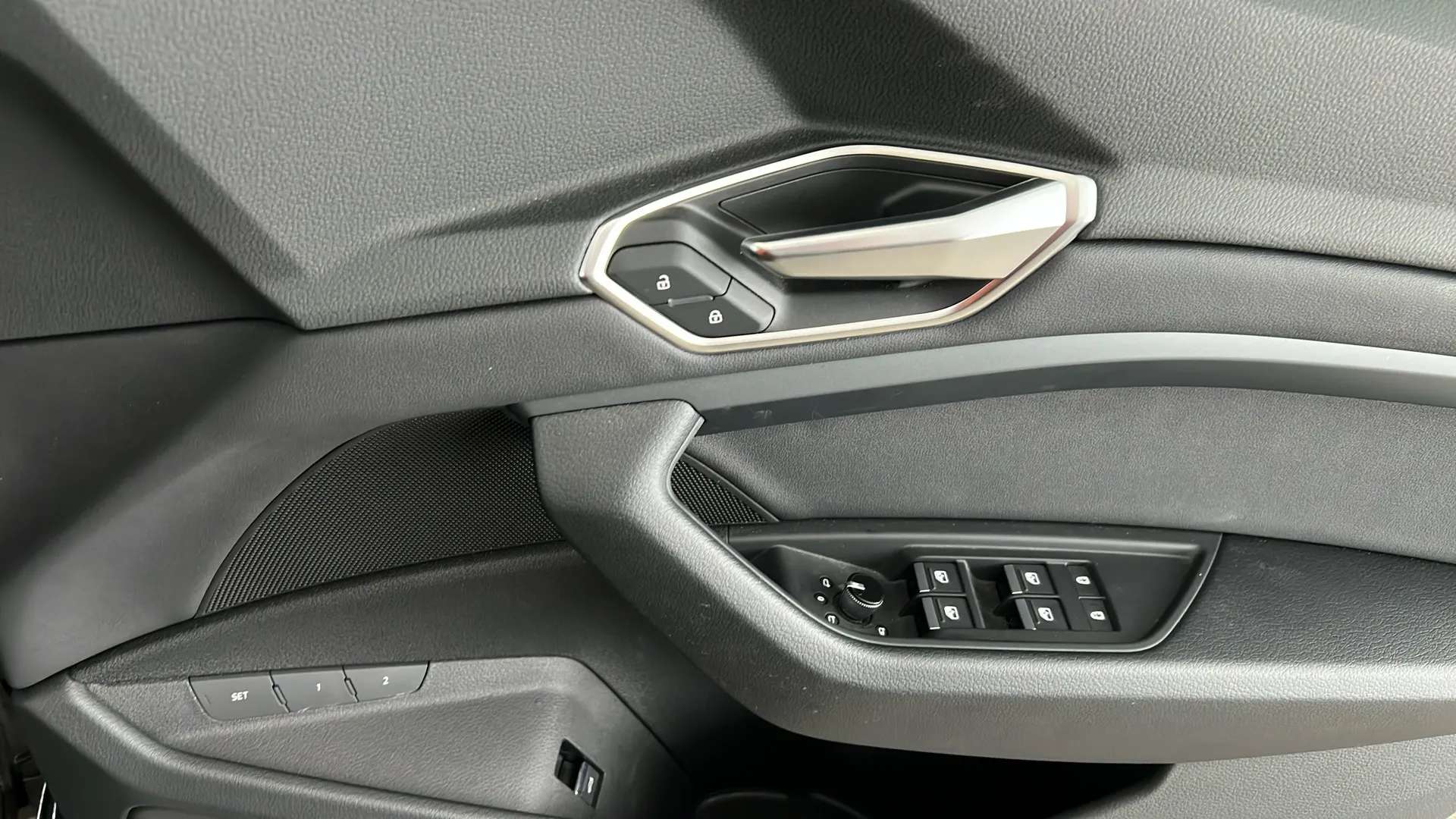 2023 AUDI Q8 2023 AUDI Q8