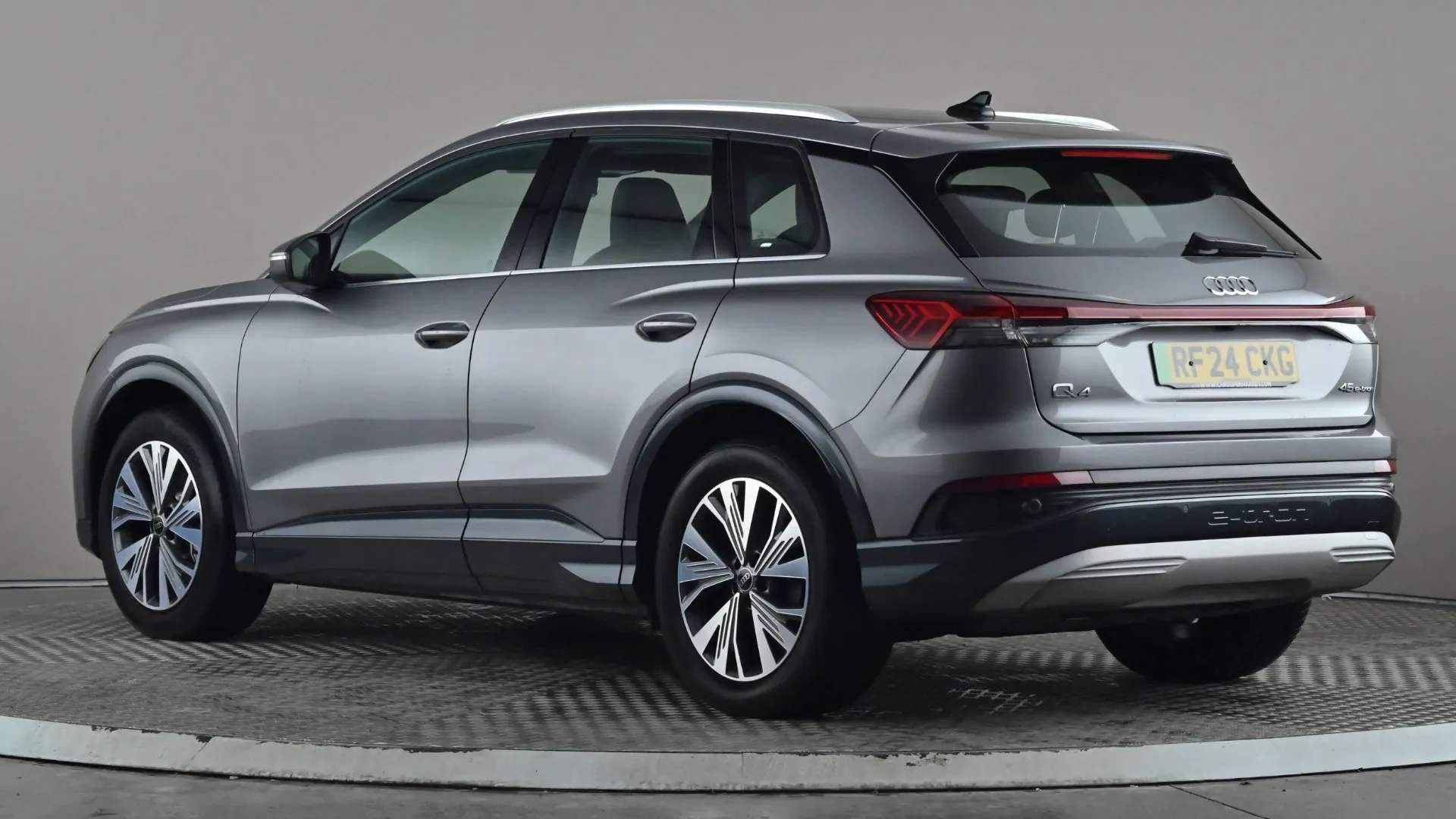 2024 AUDI Q4 2024 AUDI Q4