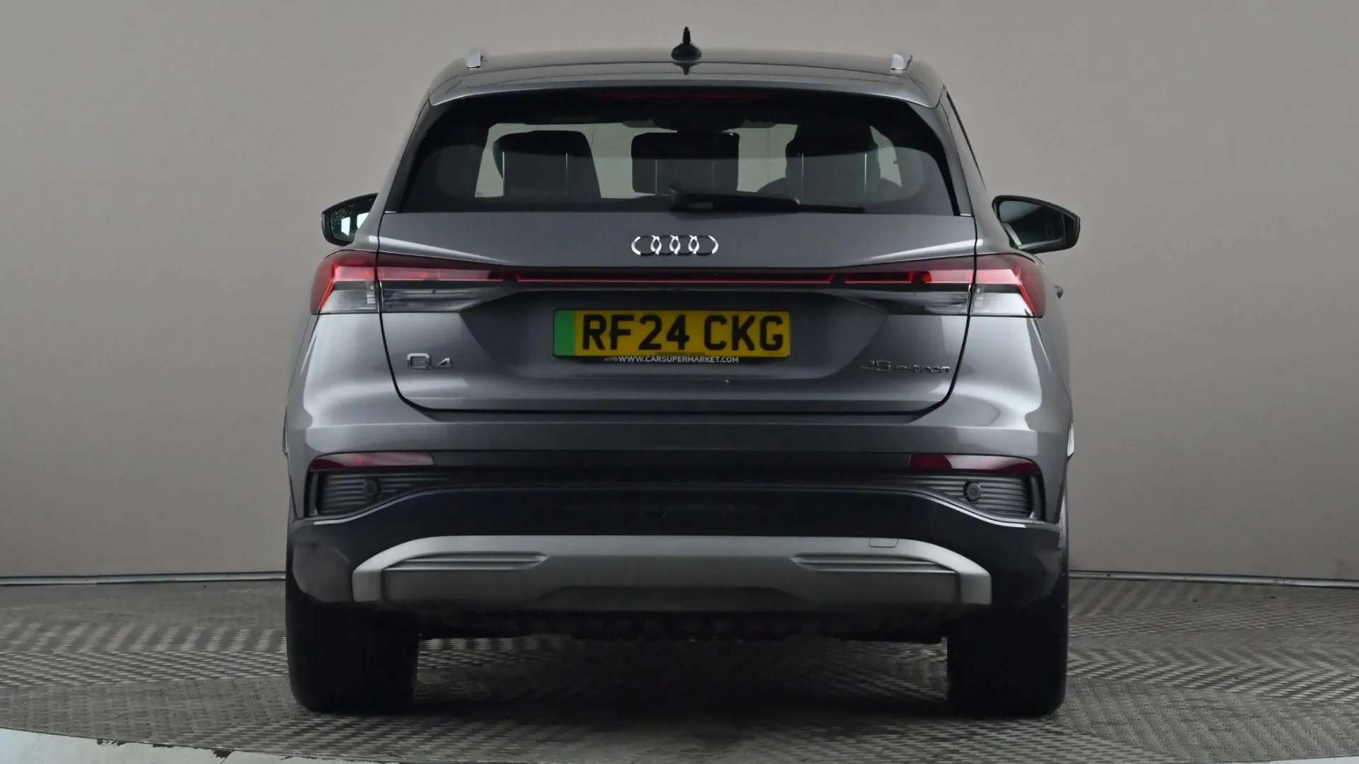 2024 AUDI Q4 2024 AUDI Q4