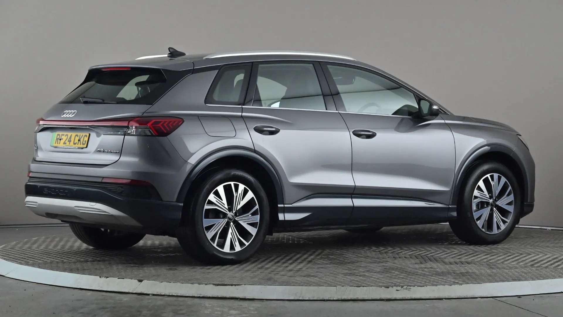 2024 AUDI Q4 2024 AUDI Q4