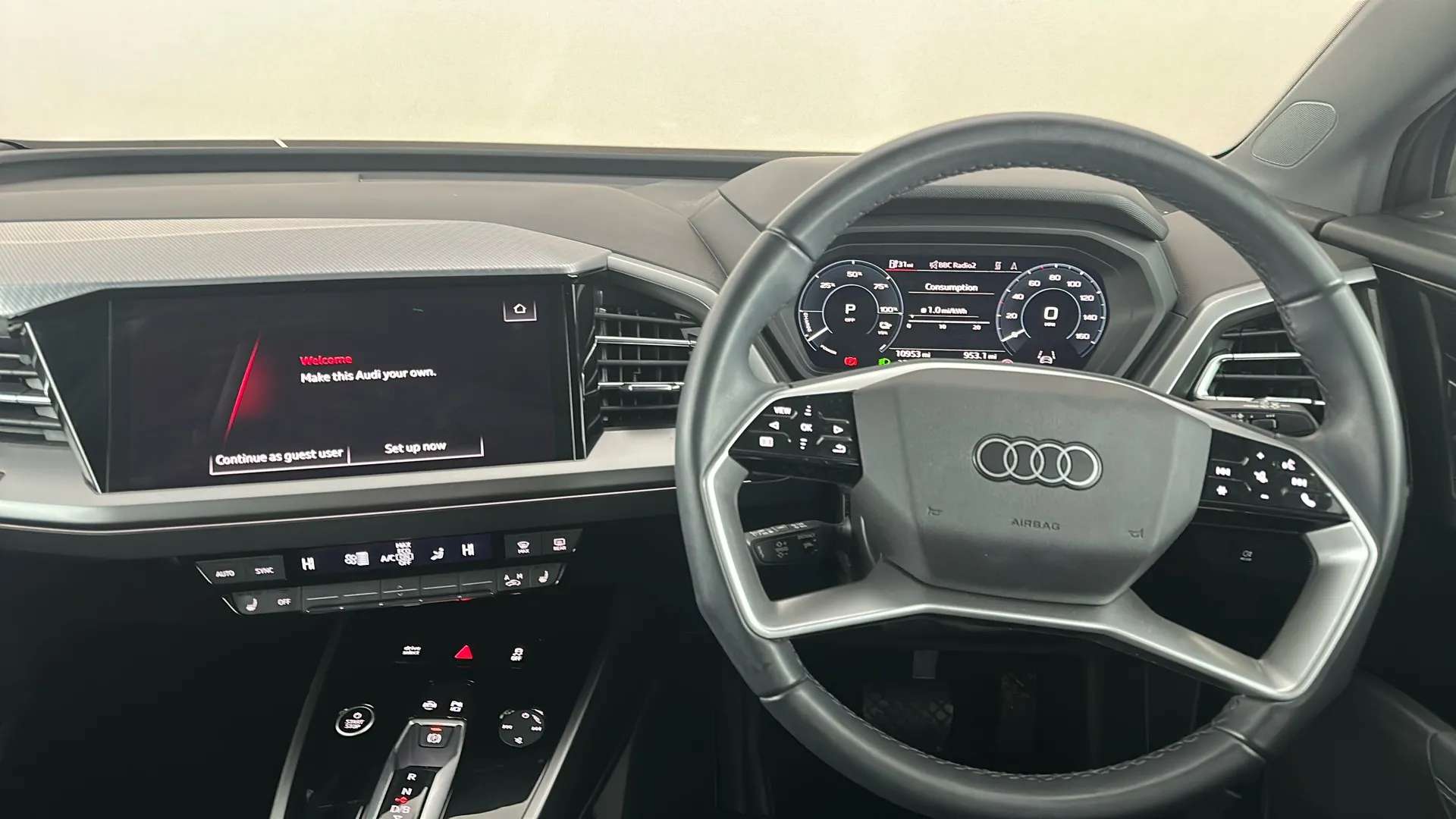 2024 AUDI Q4 2024 AUDI Q4