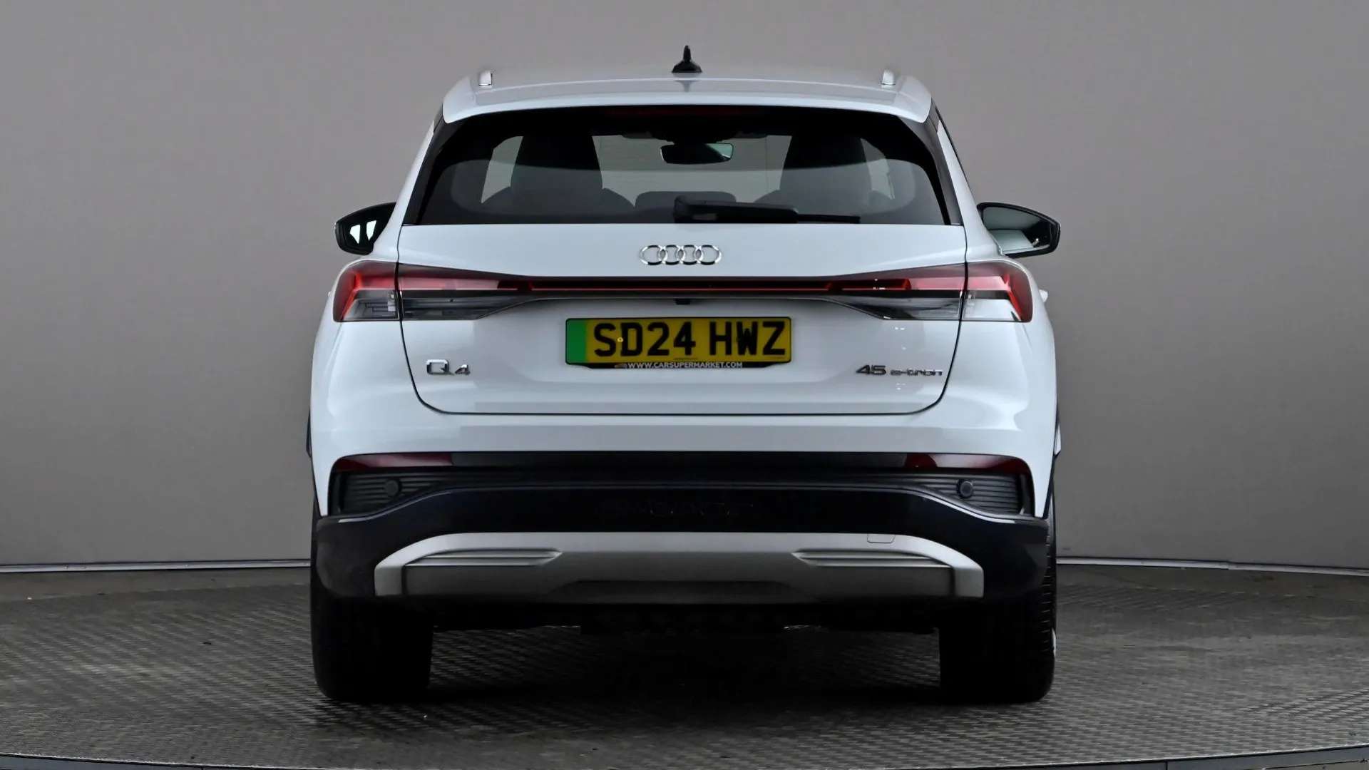 2024 AUDI Q4 2024 AUDI Q4