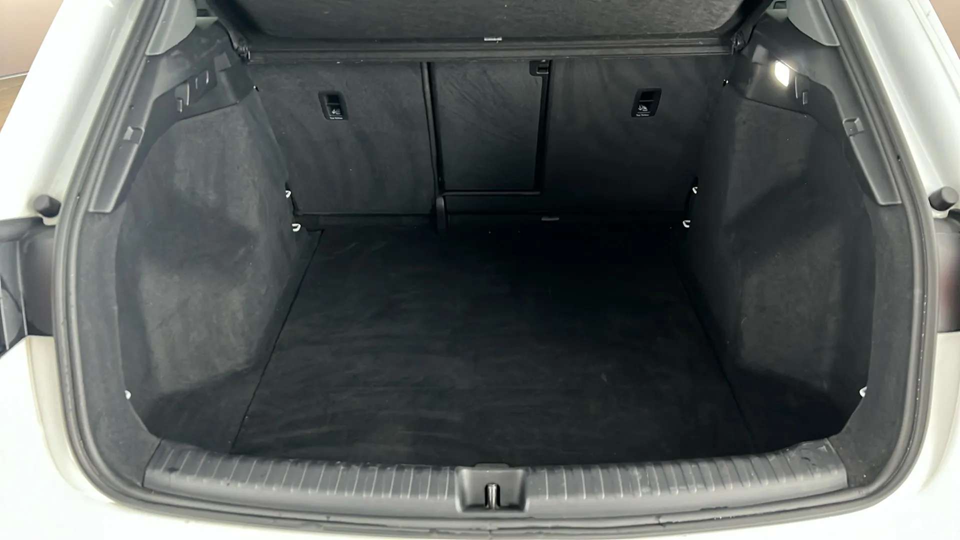 2024 AUDI Q4 2024 AUDI Q4