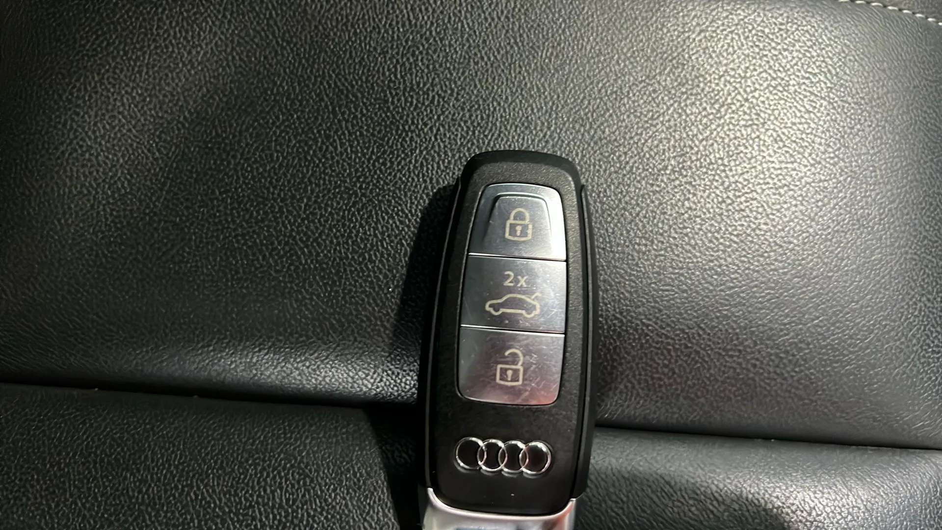 2024 AUDI Q4 2024 AUDI Q4