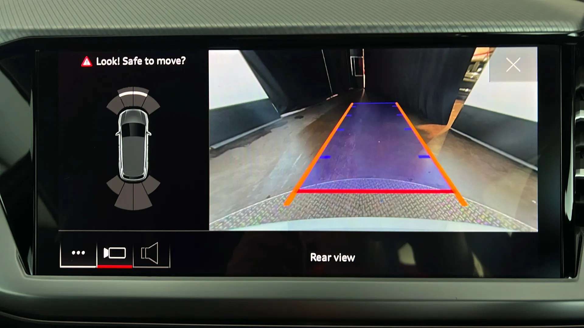 2024 AUDI Q4 2024 AUDI Q4