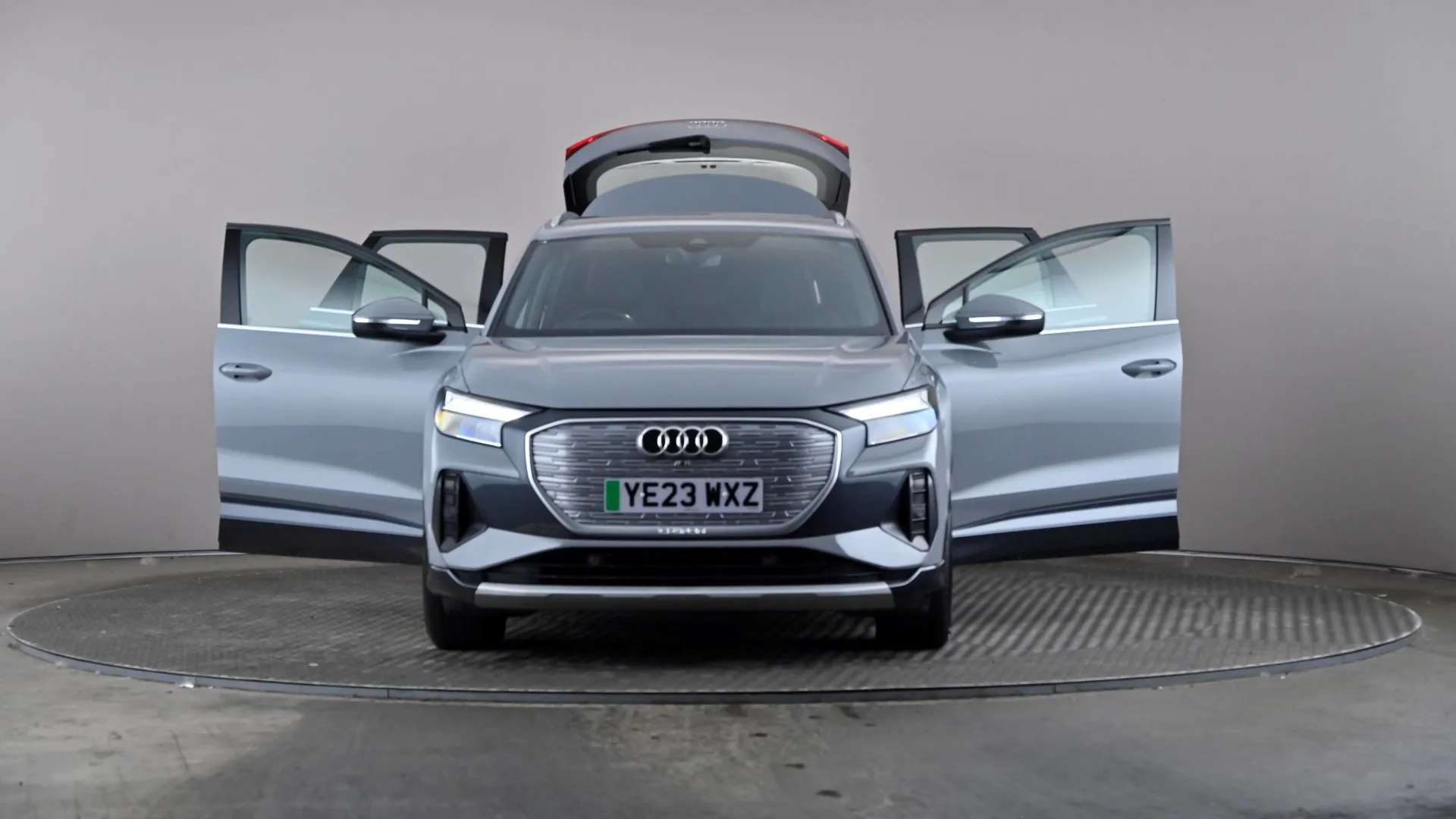 2023 AUDI Q4 2023 AUDI Q4