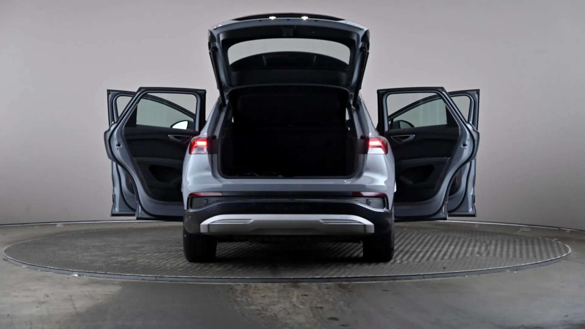2023 AUDI Q4 2023 AUDI Q4