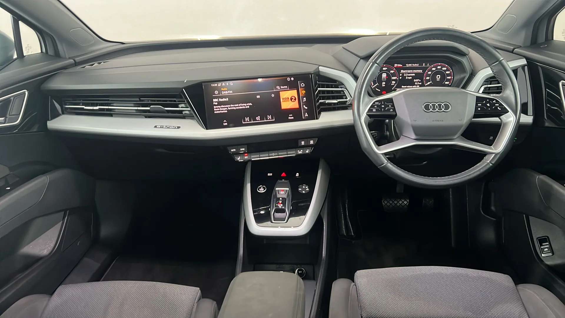 2023 AUDI Q4 2023 AUDI Q4