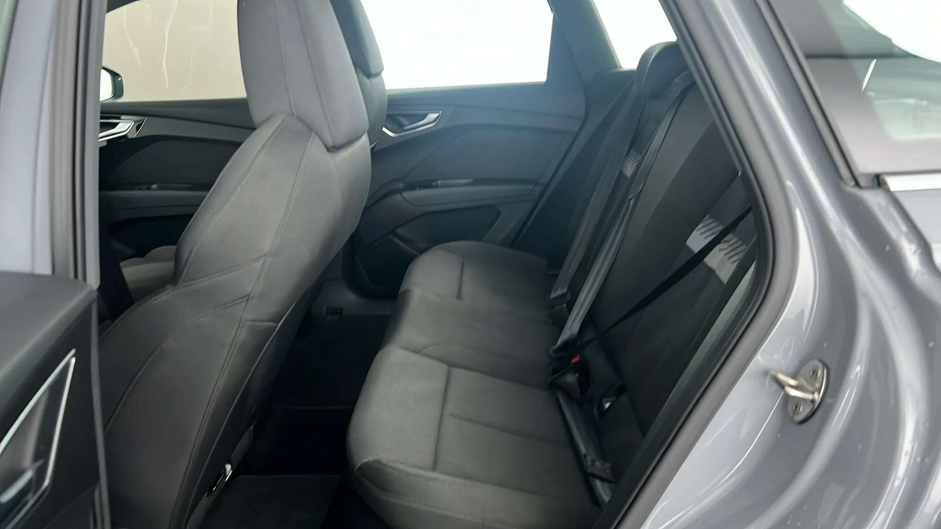 2023 AUDI Q4 2023 AUDI Q4