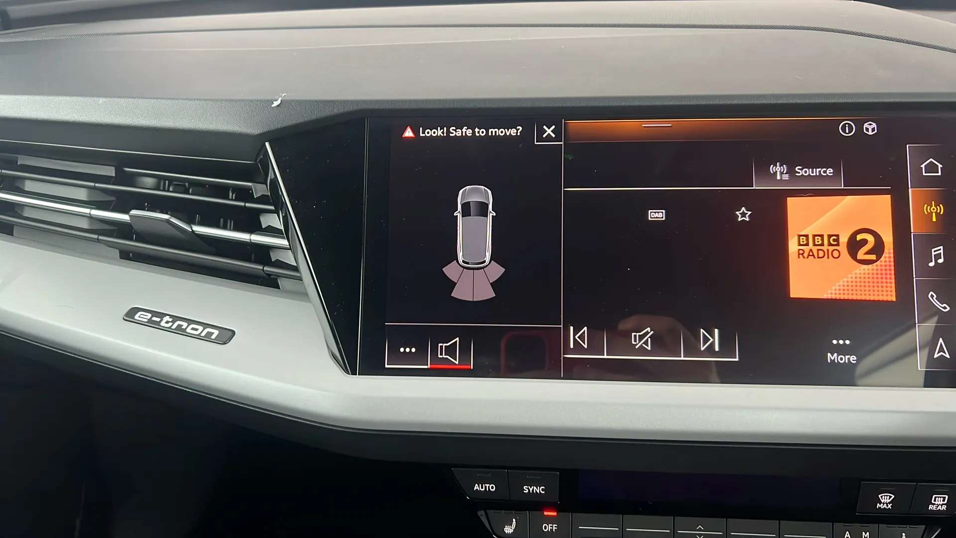 2023 AUDI Q4 2023 AUDI Q4