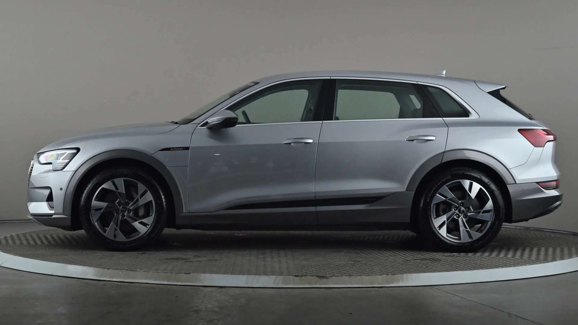 A 2022 AUDI E-TRON 230kW 50 Quattro 71kWh Sport Auto A 2022 AUDI E-TRON 230kW 50 Quattro 71kWh Sport Auto