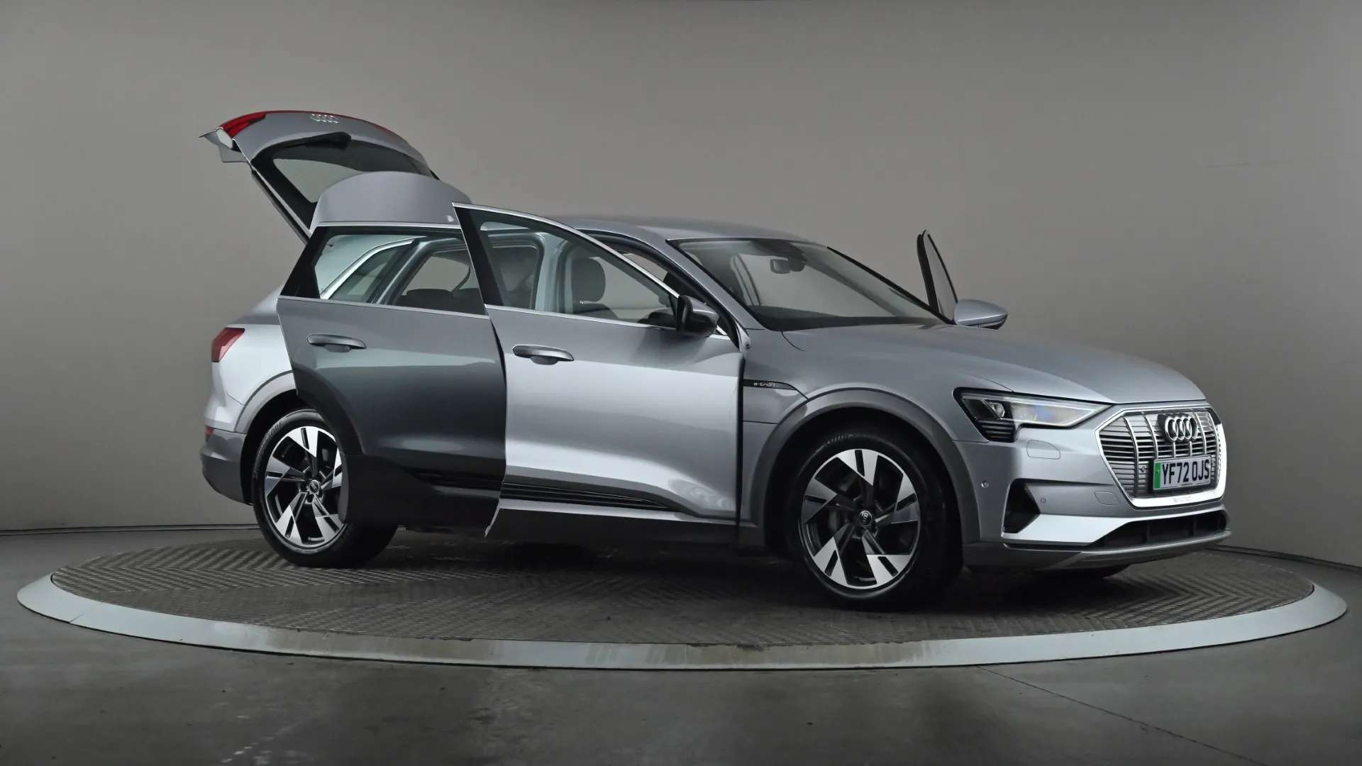 2022 AUDI E-TRON 2022 AUDI E-TRON