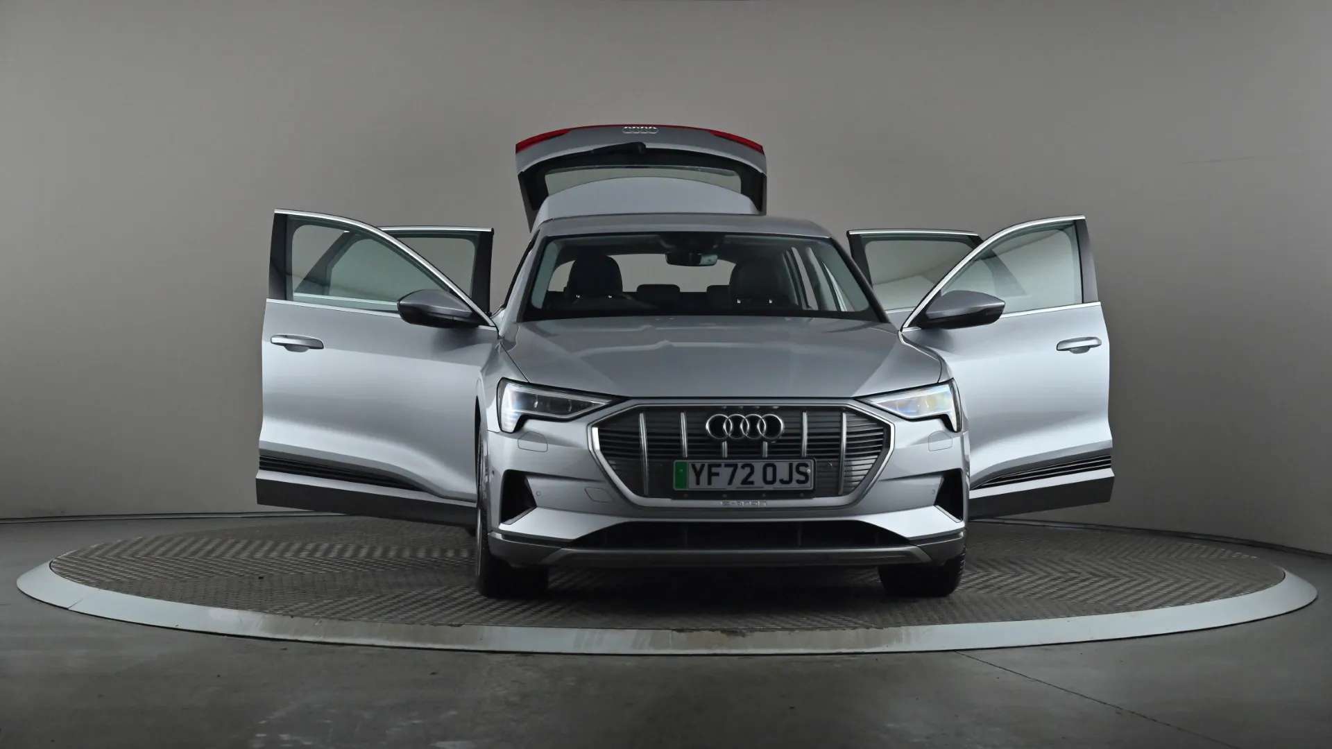 2022 AUDI E-TRON 2022 AUDI E-TRON