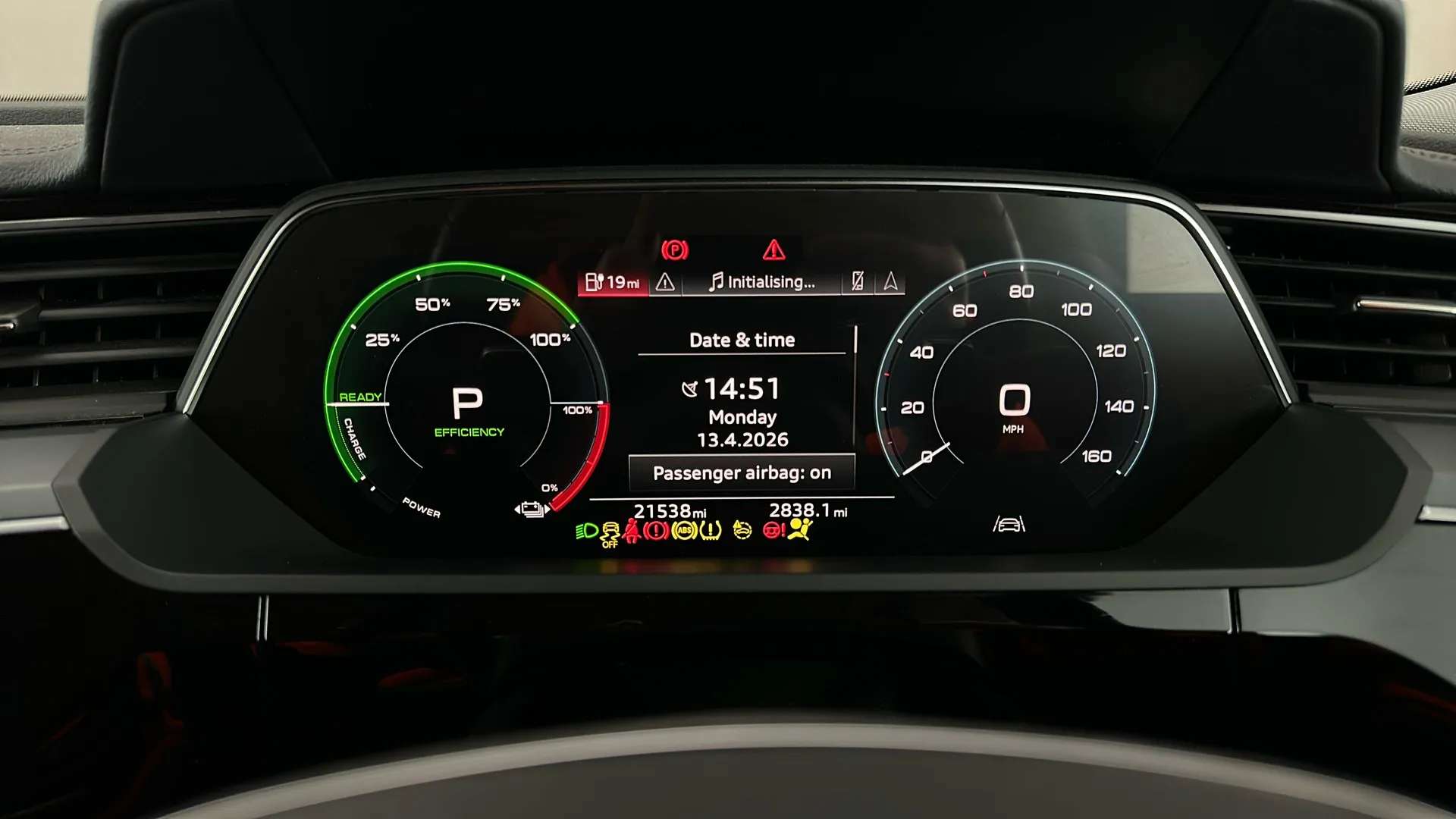 2022 AUDI E-TRON 2022 AUDI E-TRON