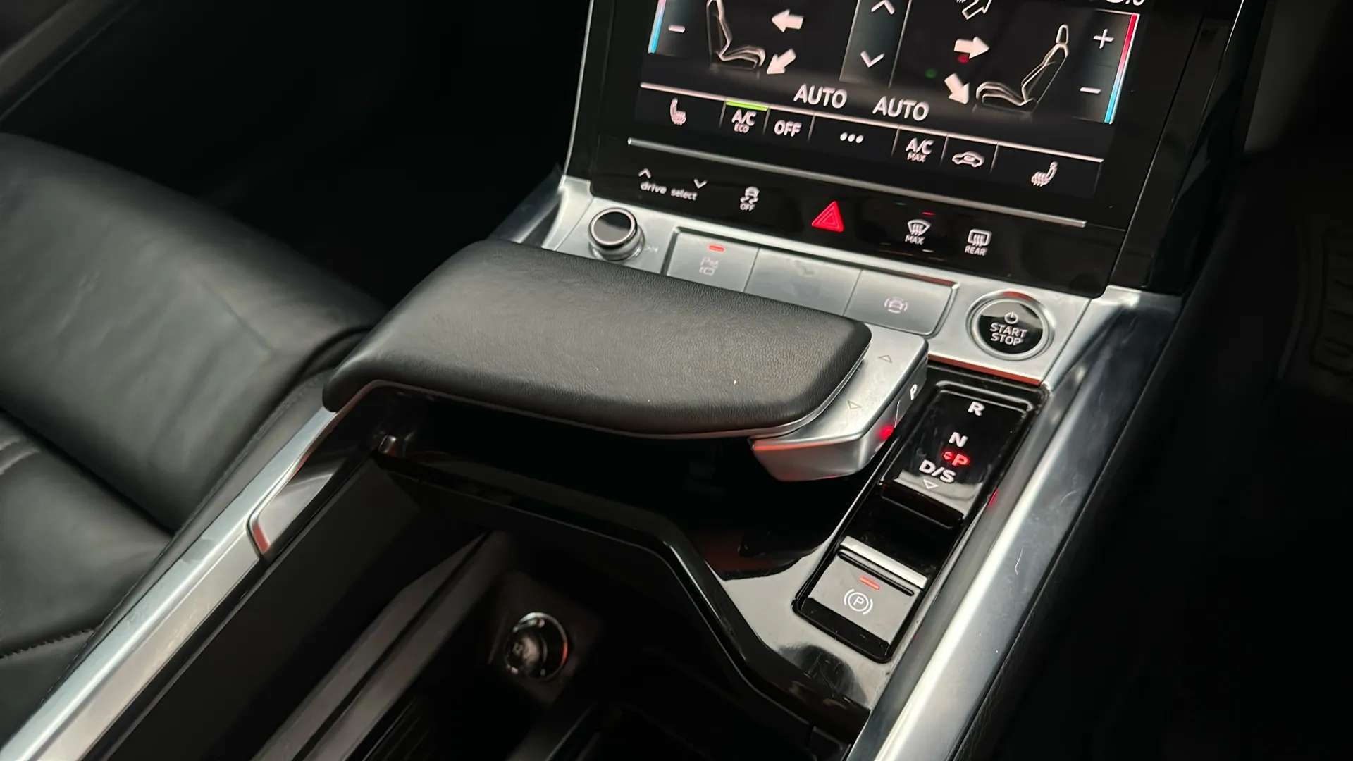 2022 AUDI E-TRON 2022 AUDI E-TRON