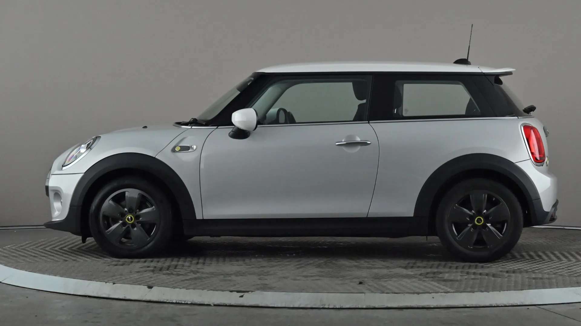 A 2020 MINI HATCH 135kW Cooper S Level 1 33kWh Auto A 2020 MINI HATCH 135kW Cooper S Level 1 33kWh Auto