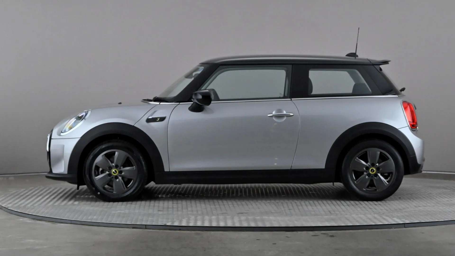 A 2023 MINI HATCH 135kW Cooper S Level 1 33kWh Auto A 2023 MINI HATCH 135kW Cooper S Level 1 33kWh Auto