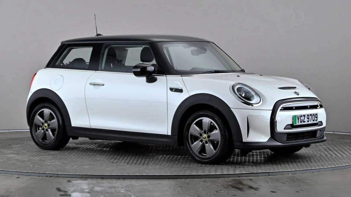 Check out this Mini Hatch 2023 Electric Automatic