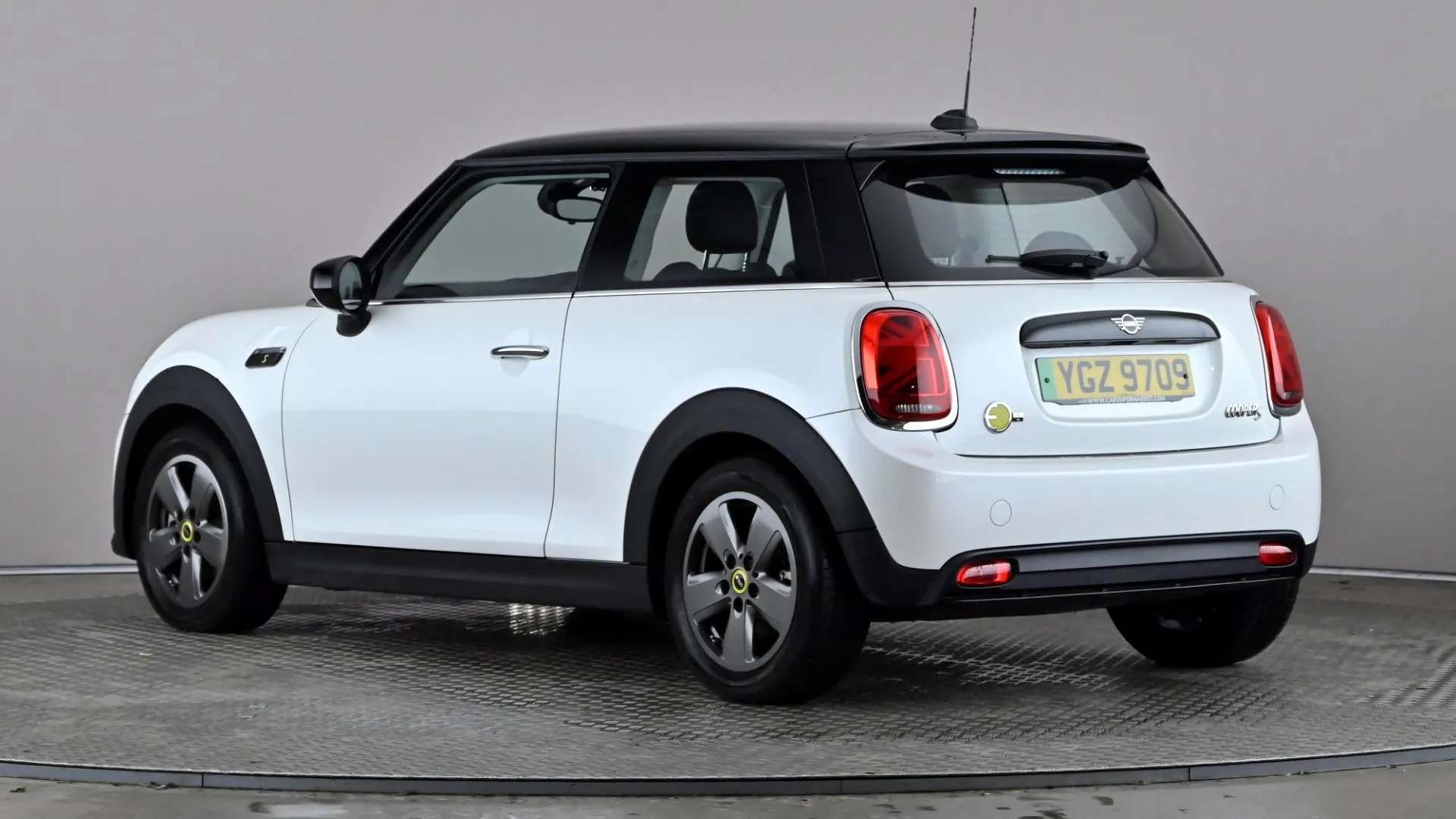 A 2023 MINI HATCH 135kW Cooper S Level 1 33kWh Auto A 2023 MINI HATCH 135kW Cooper S Level 1 33kWh Auto