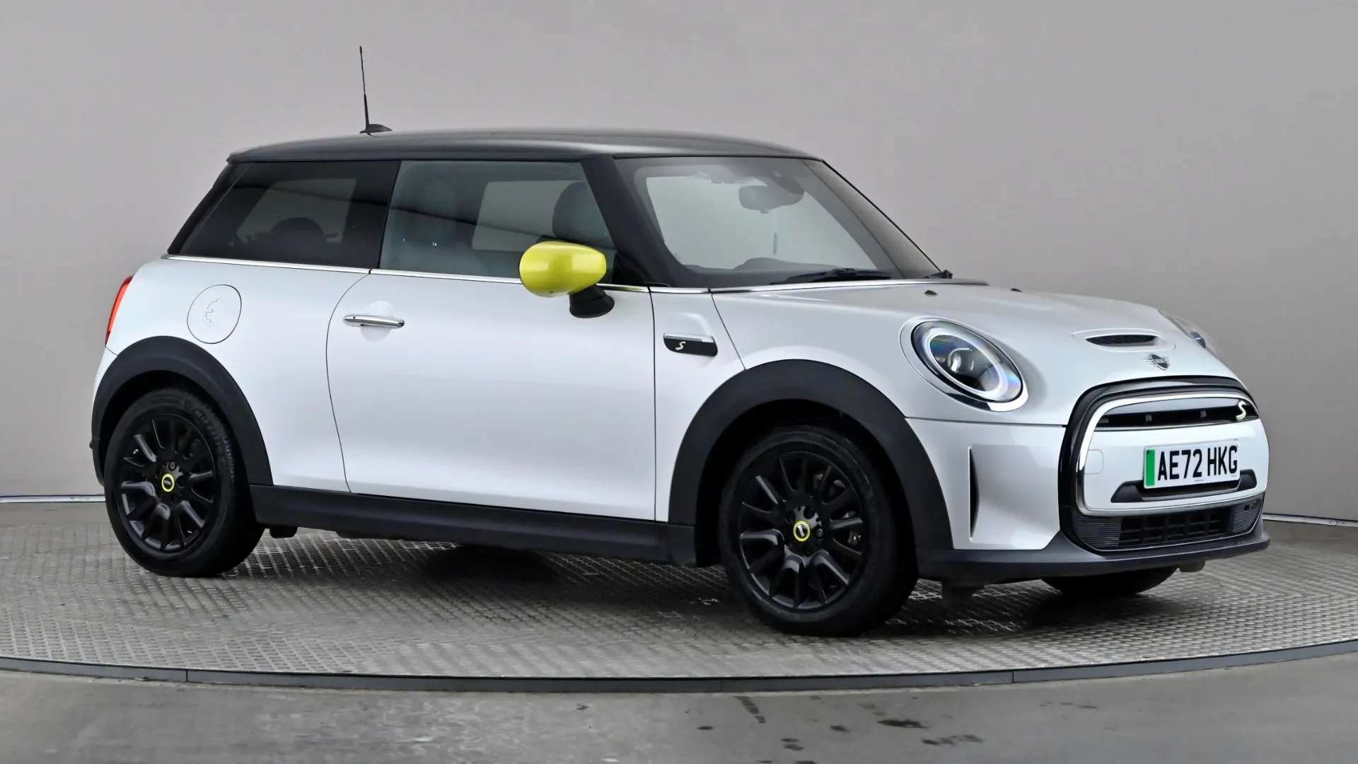 A 2022 MINI HATCH 135kW Cooper S Level 2 33kWh Auto A 2022 MINI HATCH 135kW Cooper S Level 2 33kWh Auto
