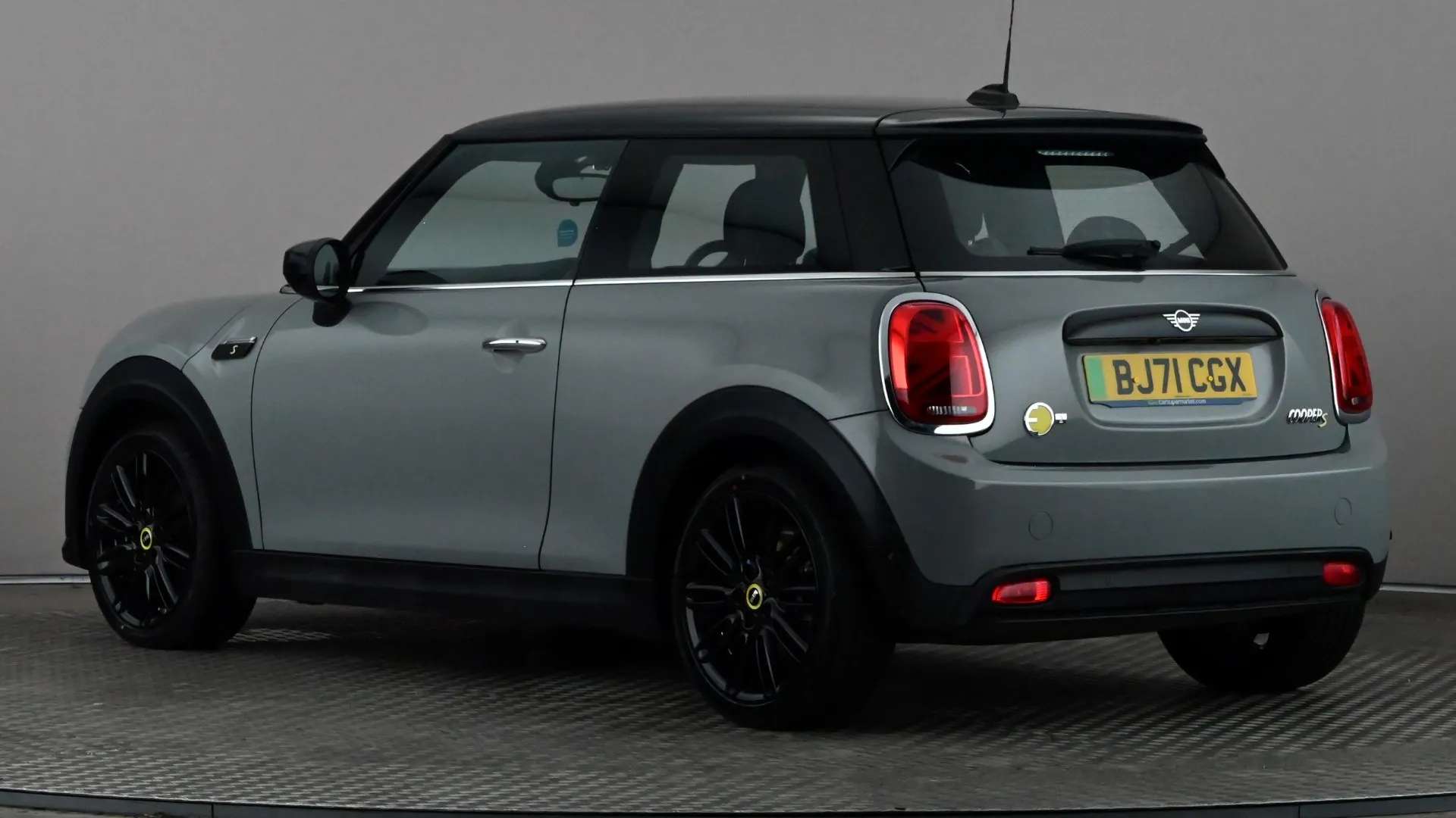 A 2021 MINI HATCH 135kW Cooper S Level 2 33kWh Auto A 2021 MINI HATCH 135kW Cooper S Level 2 33kWh Auto