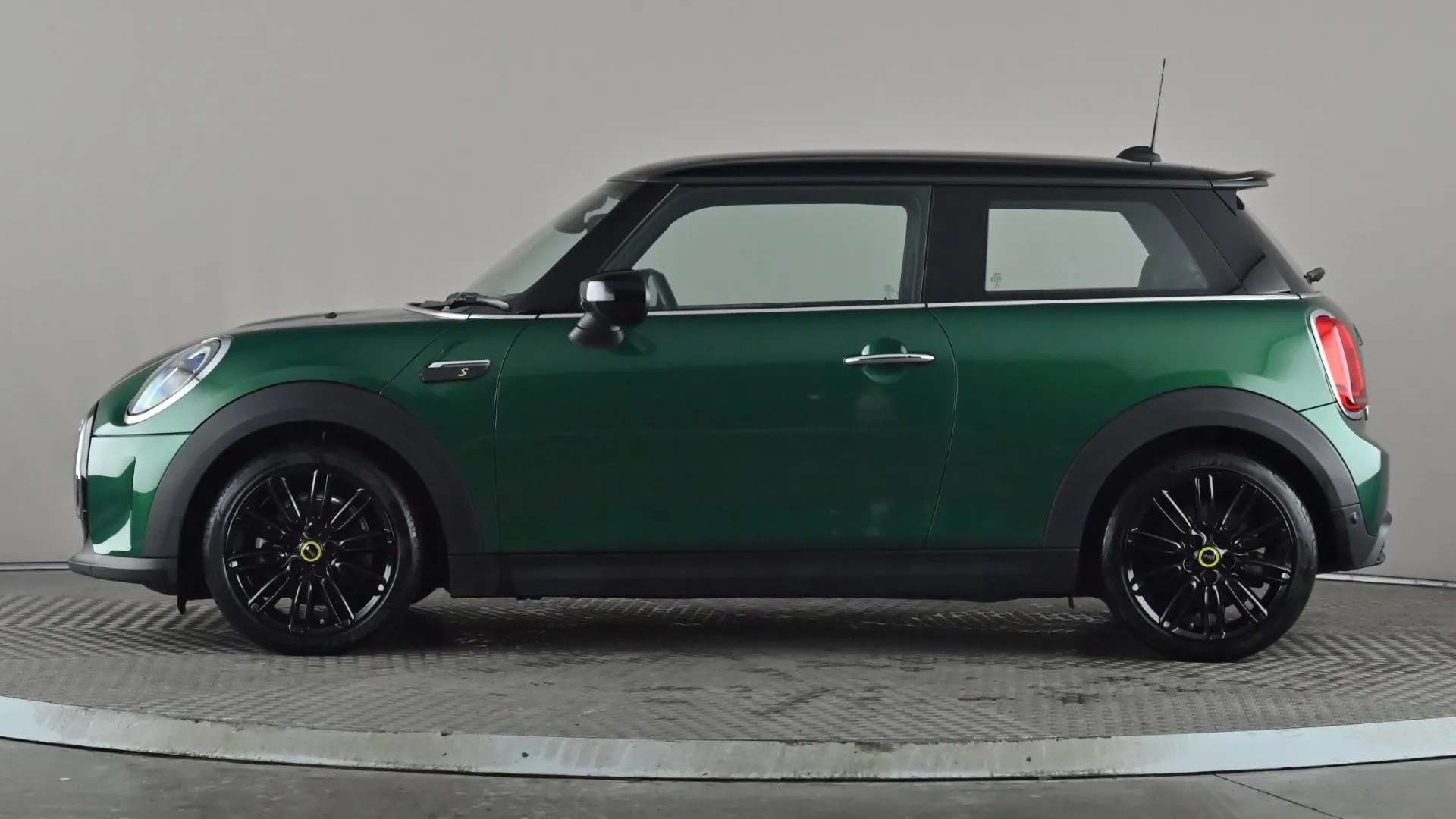A 2022 MINI HATCH 135kW Cooper S Level 2 33kWh Auto A 2022 MINI HATCH 135kW Cooper S Level 2 33kWh Auto