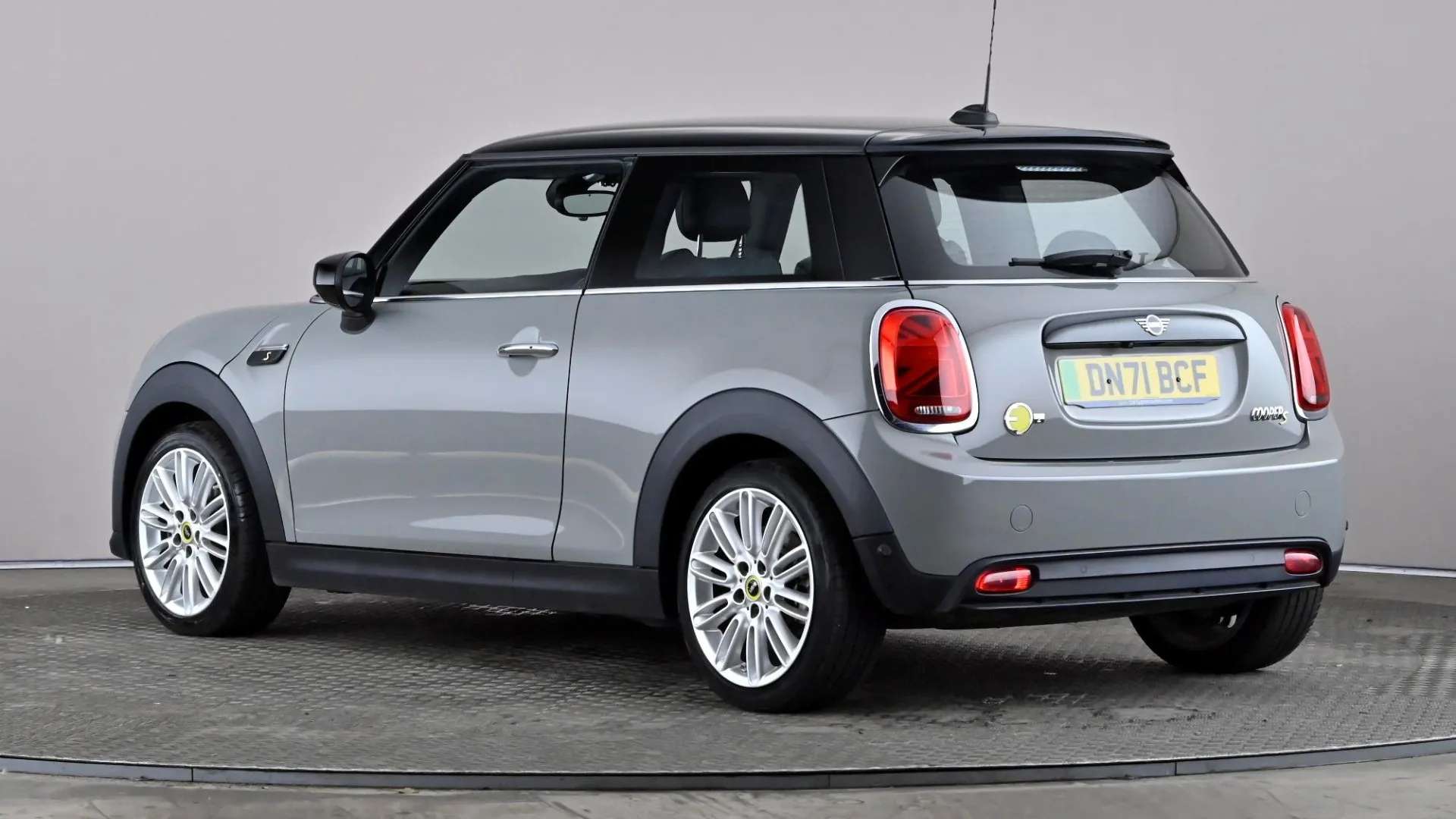 A 2021 MINI HATCH 135kW Cooper S Level 2 33kWh Auto A 2021 MINI HATCH 135kW Cooper S Level 2 33kWh Auto