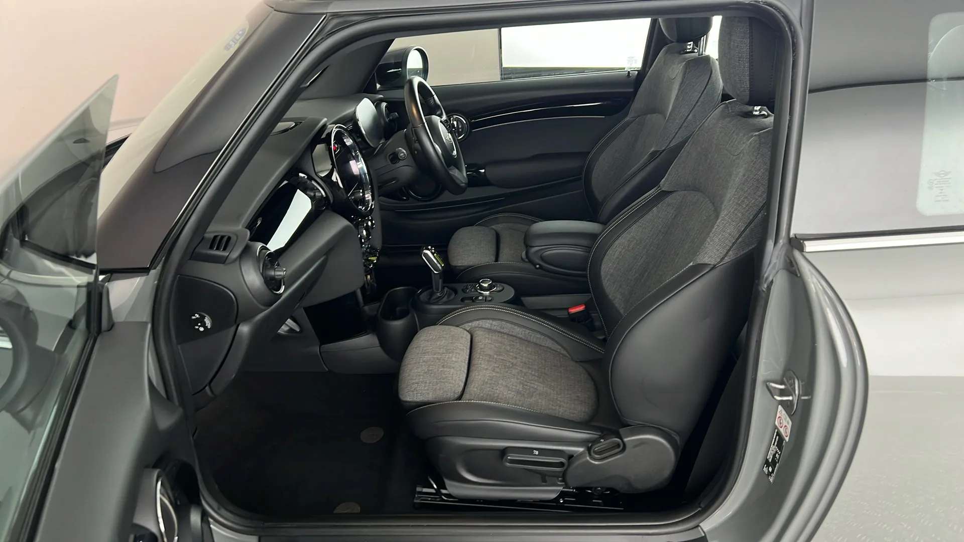 2021 MINI HATCH 2021 MINI HATCH