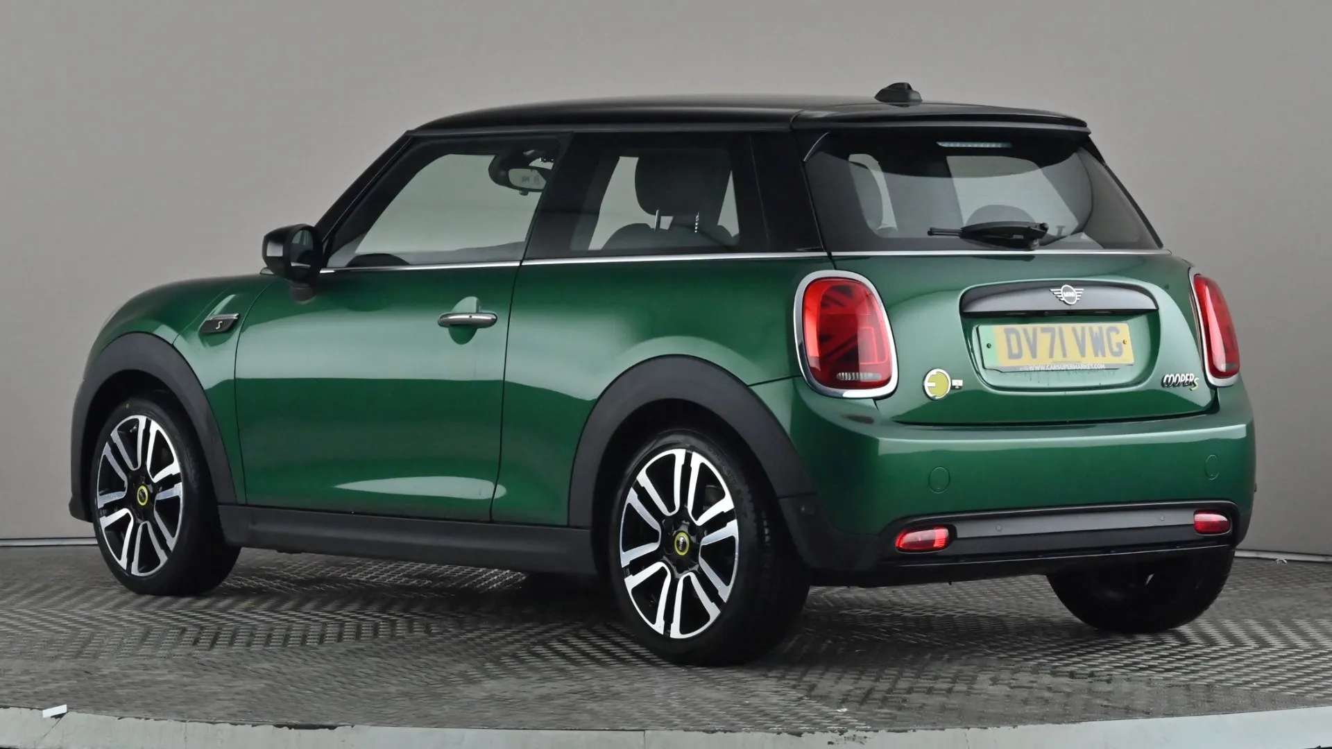 A 2021 MINI HATCH 135kW Cooper S Level 2 33kWh Auto A 2021 MINI HATCH 135kW Cooper S Level 2 33kWh Auto