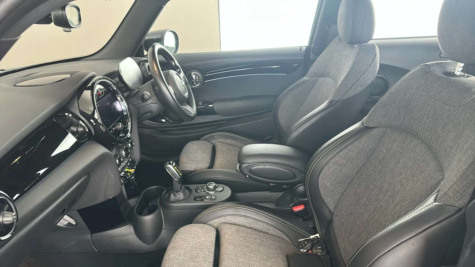 2021 MINI HATCH 2021 MINI HATCH