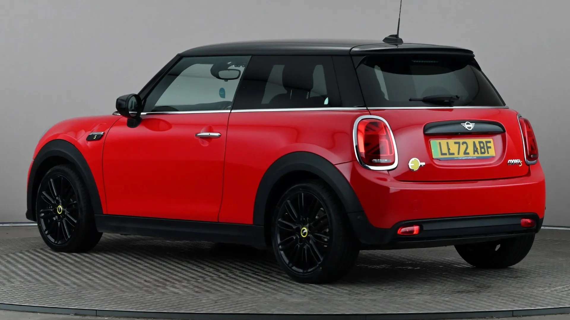 A 2022 MINI HATCH 135kW Cooper S Level 2 33kWh Auto A 2022 MINI HATCH 135kW Cooper S Level 2 33kWh Auto